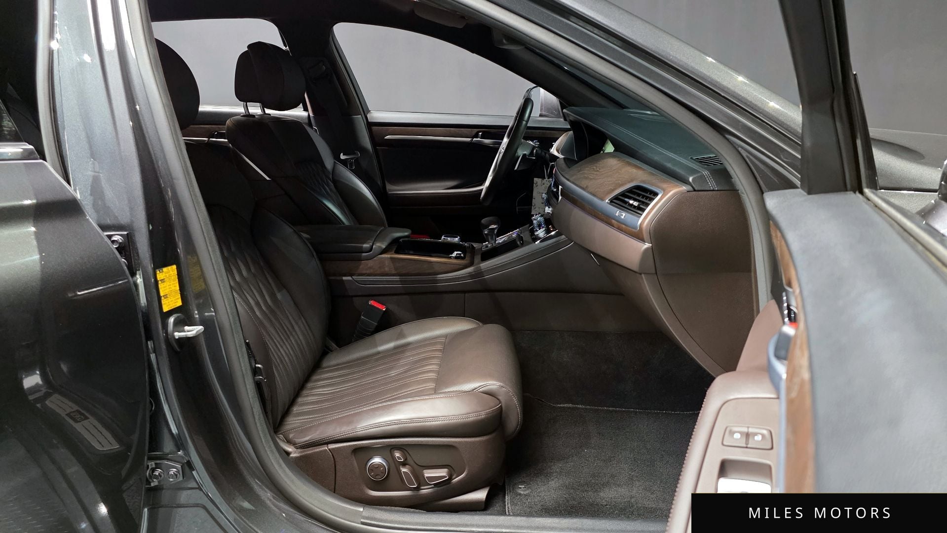 Genesis G90 2021 — миниатюра 11