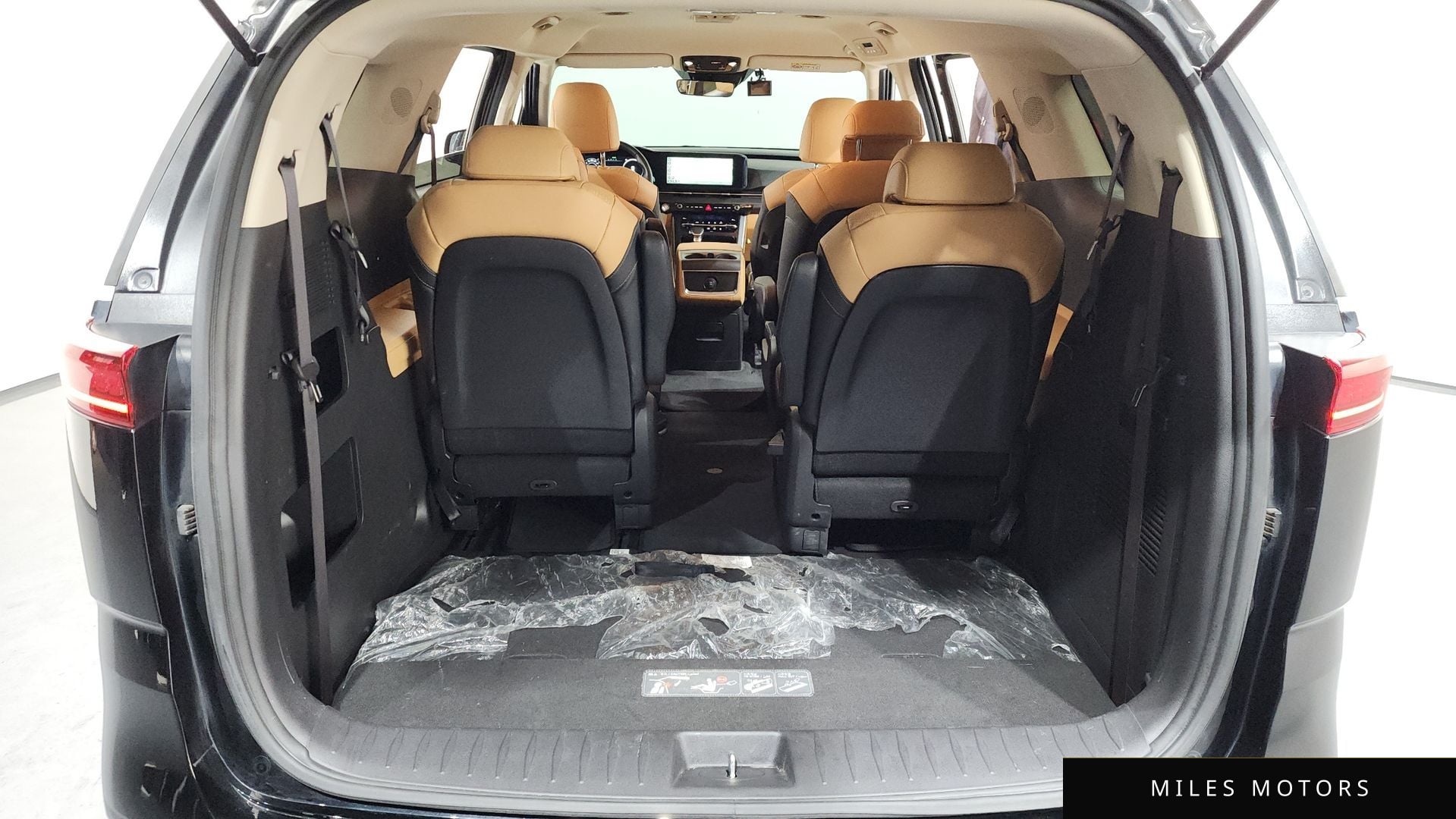 Kia Carnival 2023 — миниатюра 20