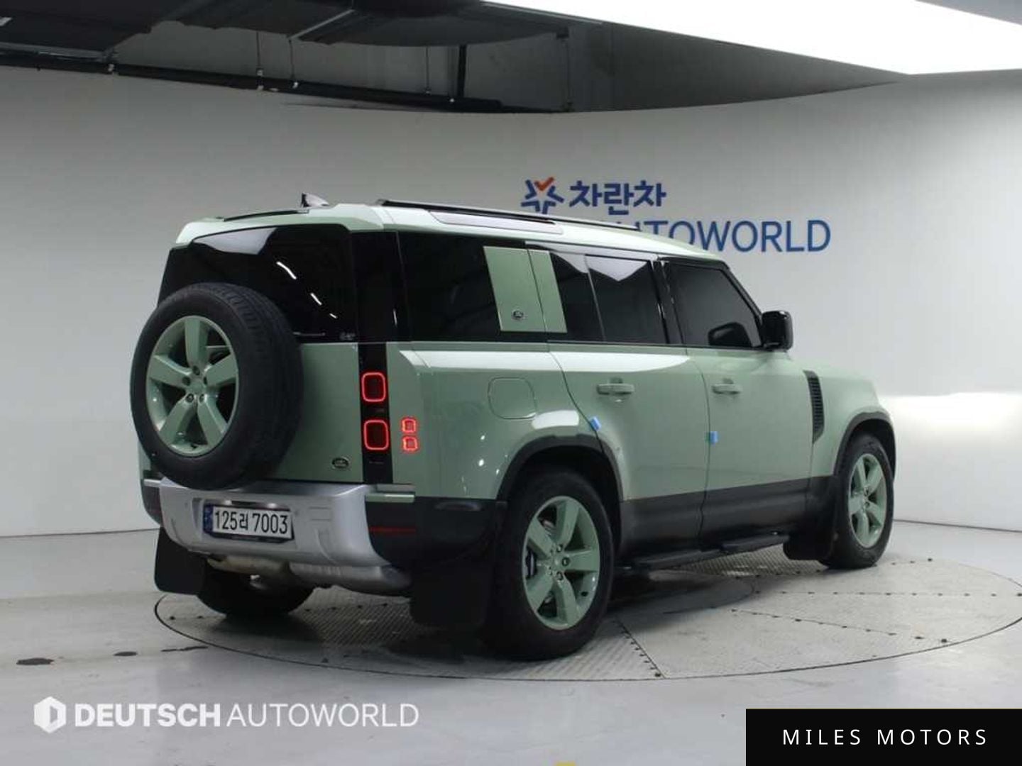 Land Rover Defender 2023 — миниатюра 2