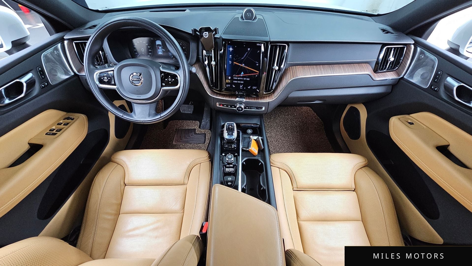 Volvo XC60 2021 — миниатюра 7