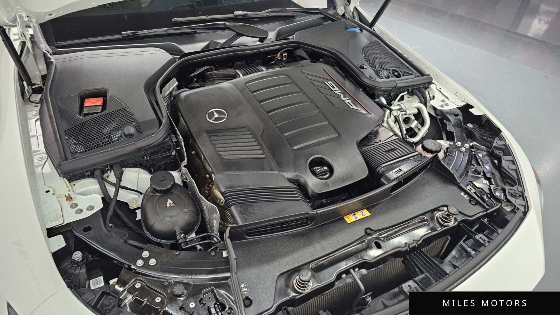 Mercedes-Benz AMG GT 2023 — миниатюра 6