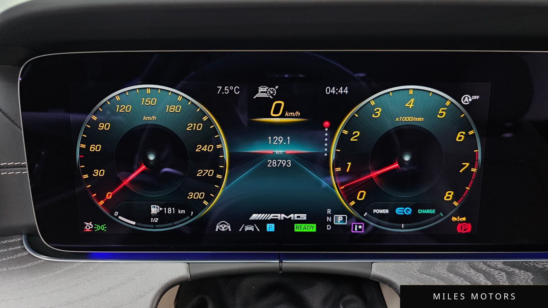 Mercedes-Benz AMG GT 2023 — миниатюра 8