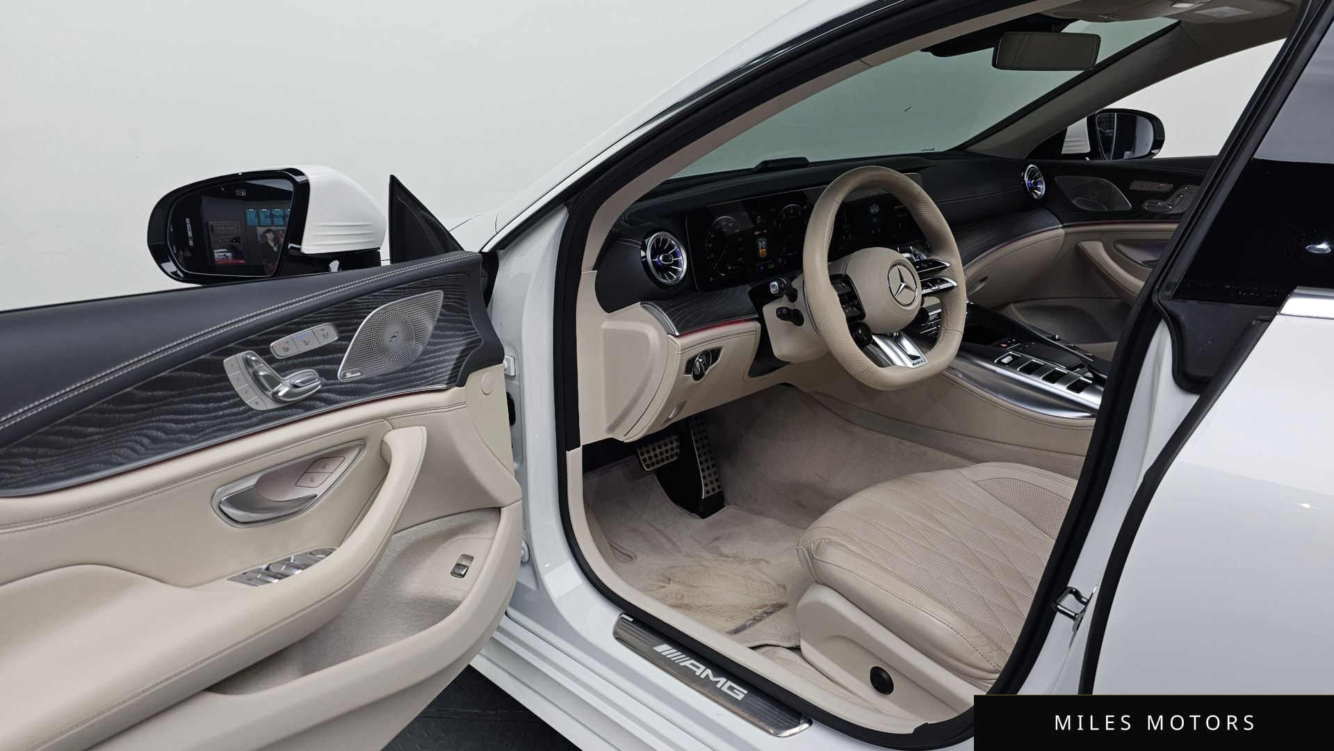 Mercedes-Benz AMG GT 2023 — миниатюра 10