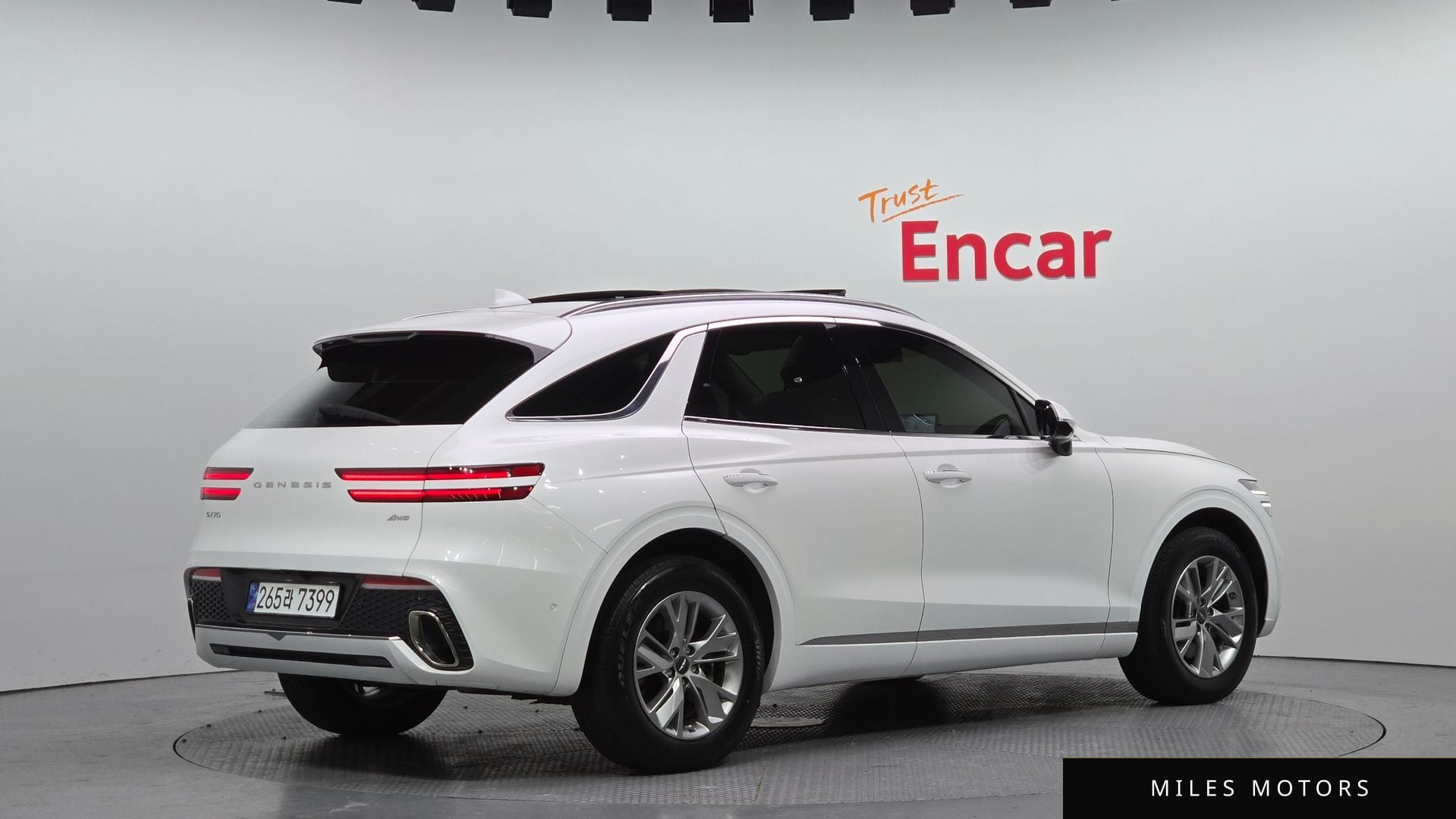 Genesis GV70 2022 — миниатюра 2
