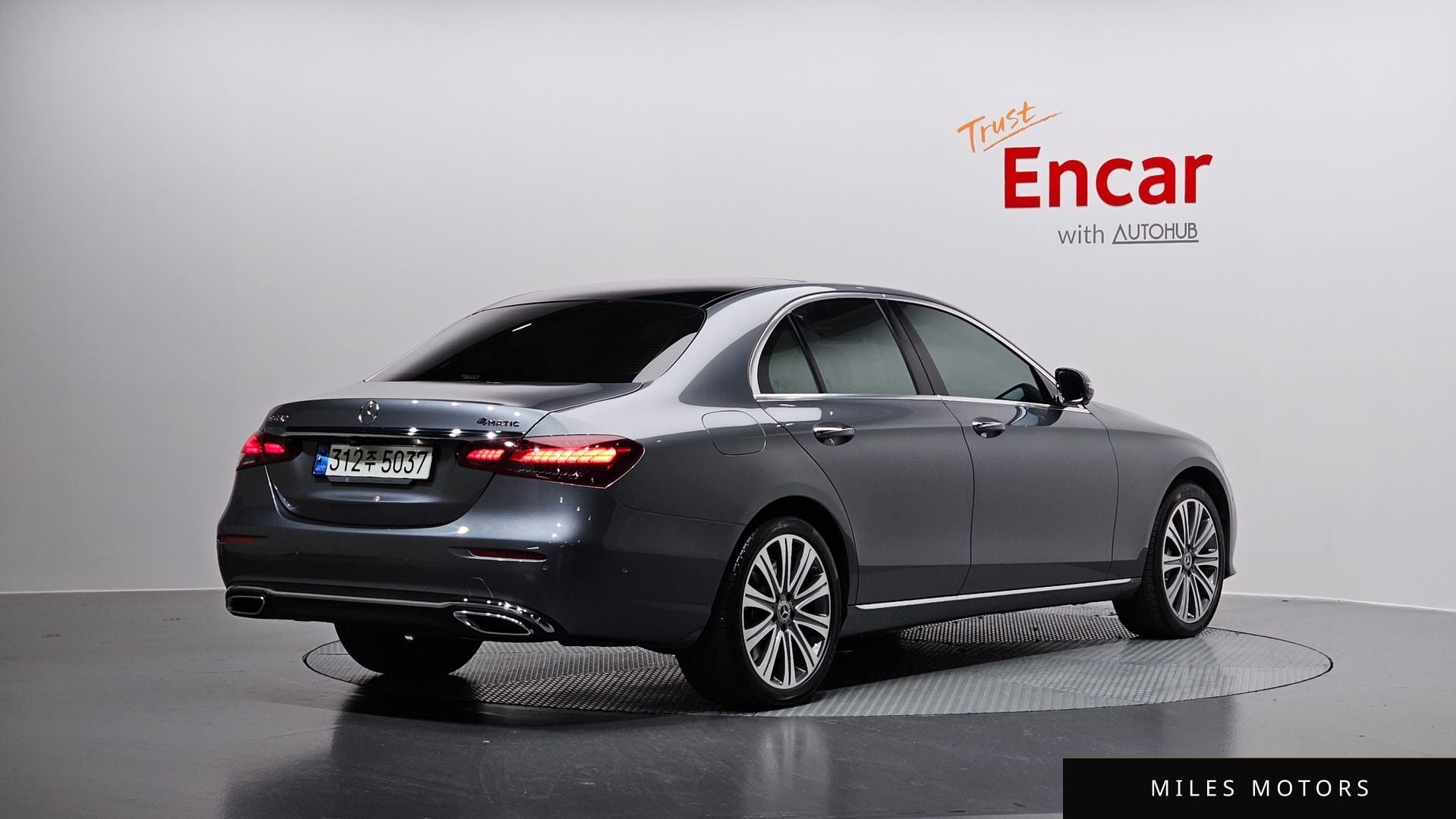 Mercedes-Benz E-Class W213 2021 — миниатюра 2