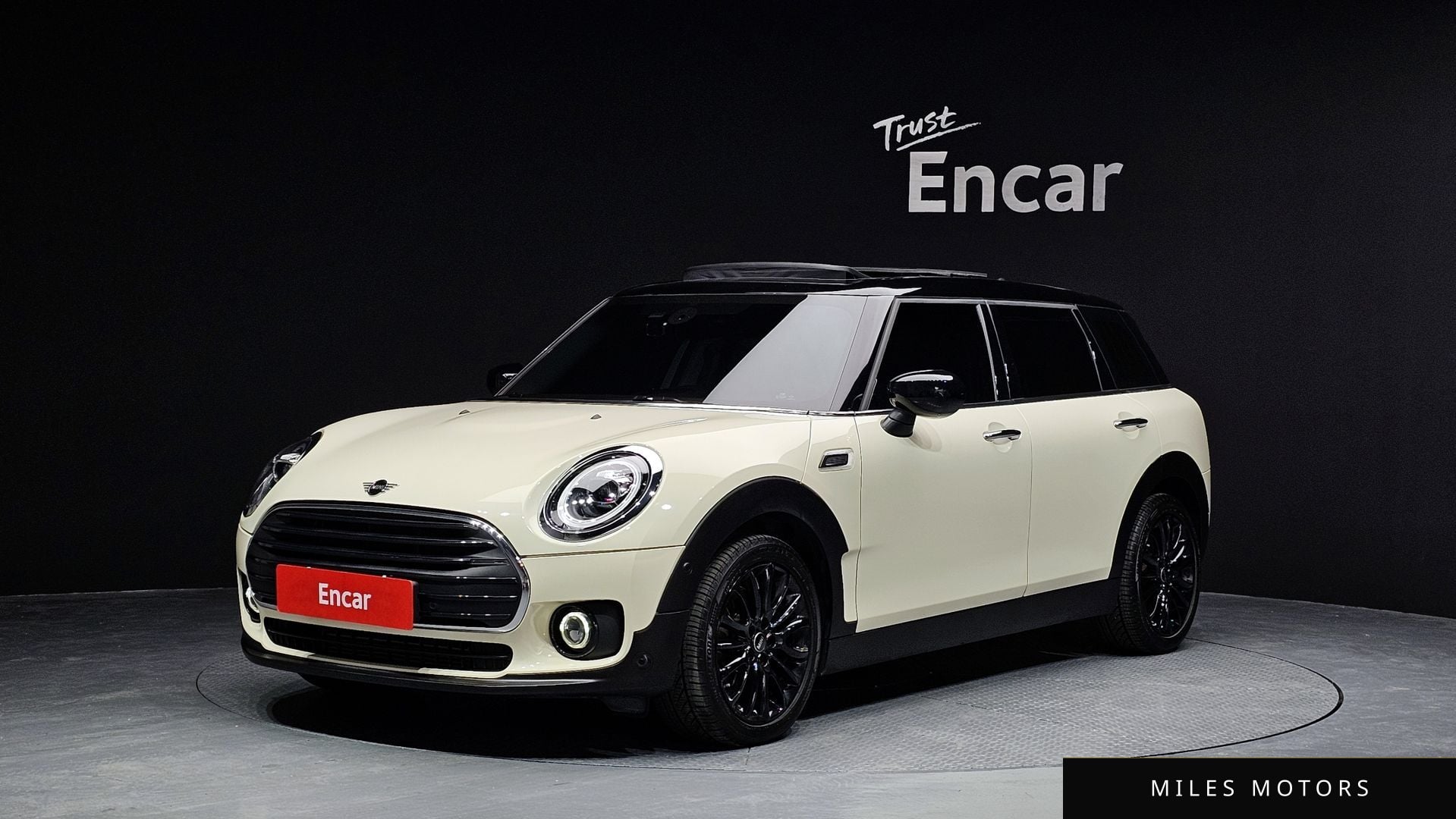 MINI Clubman 2021 — фото 1 из 12