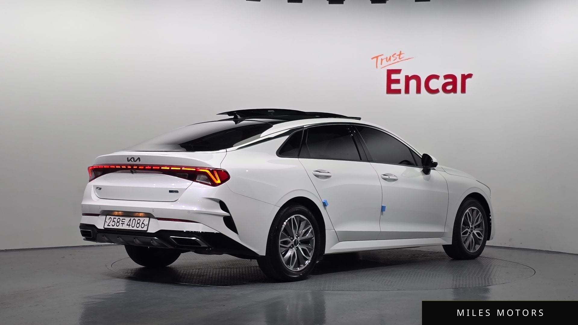 Kia K5 2022 — миниатюра 2