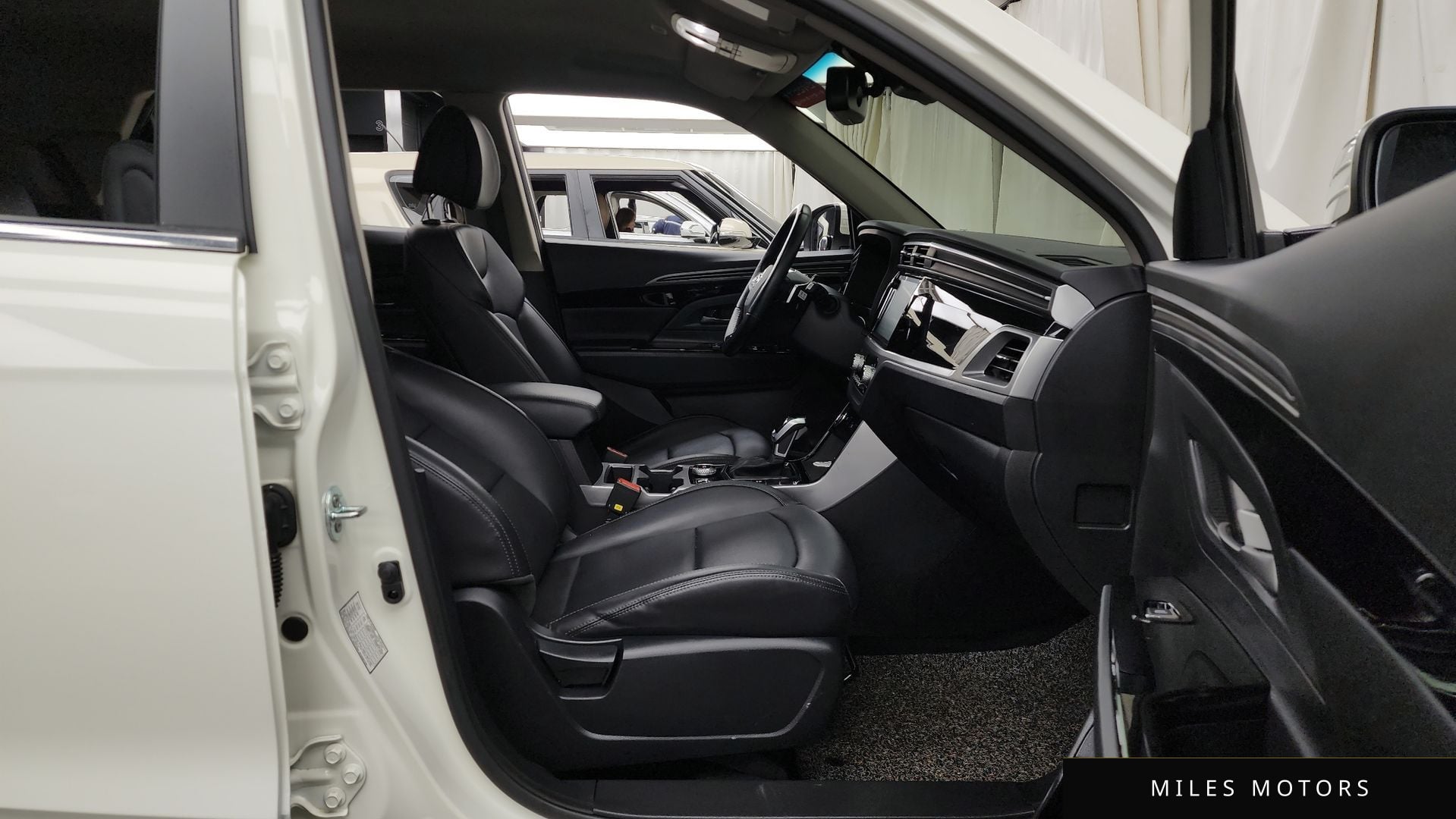 KG Mobility Beautiful Korando 2022 — миниатюра 11