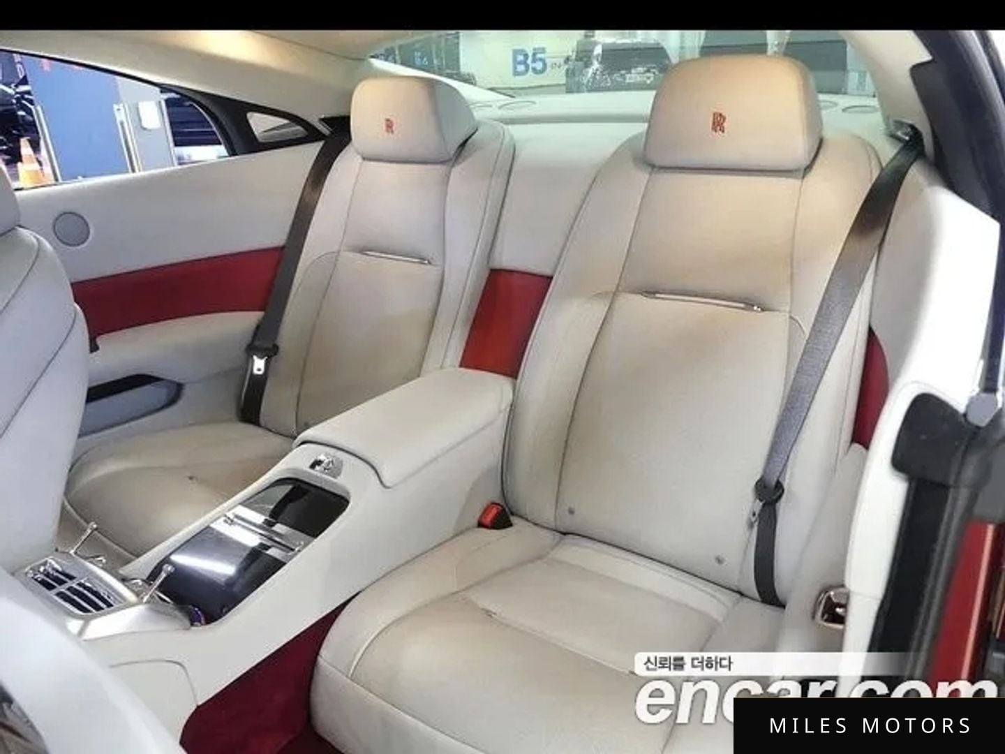 Rolls-Royce Wraith 2019 — миниатюра 11