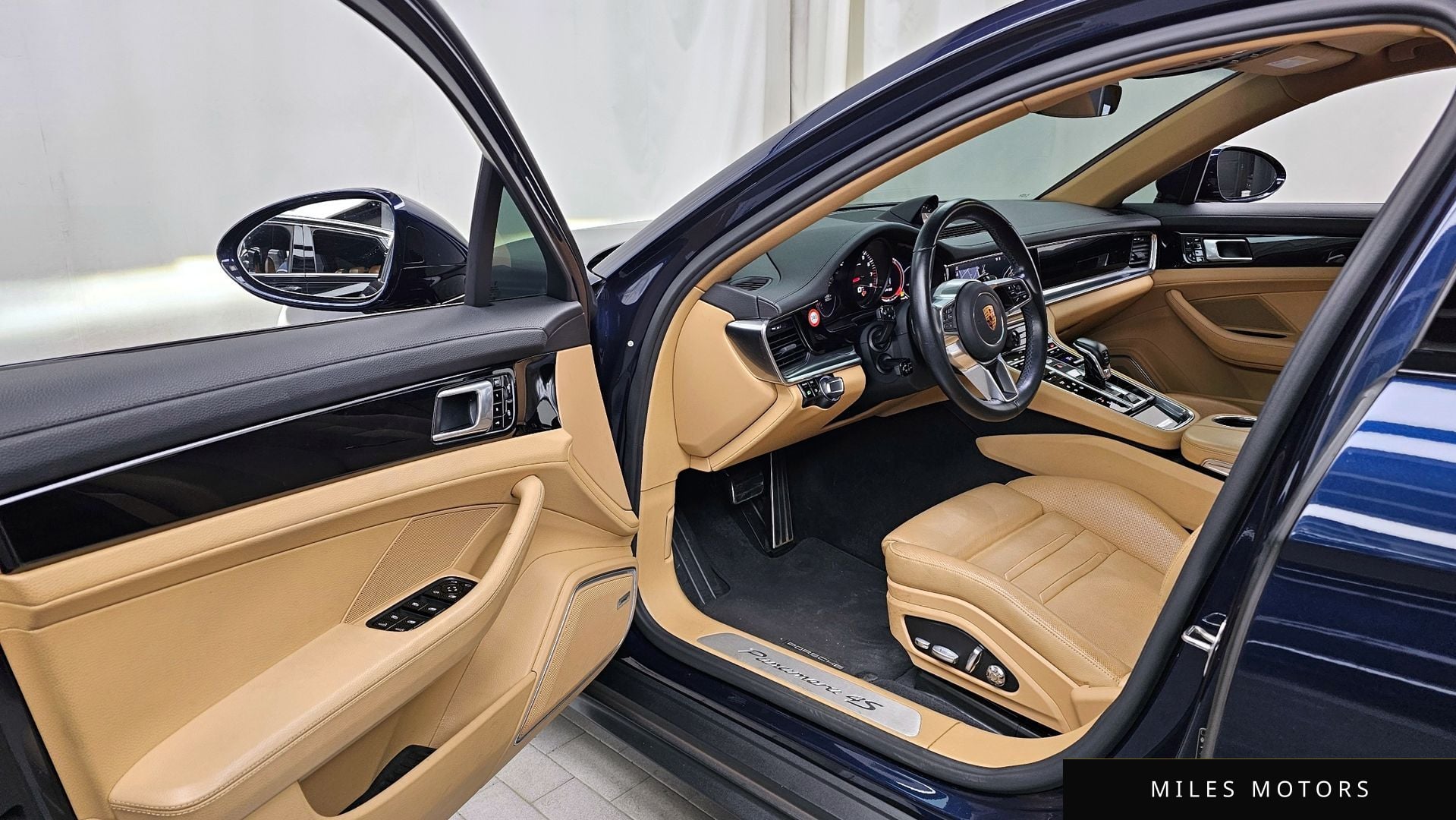 Porsche Panamera 2018 — миниатюра 10