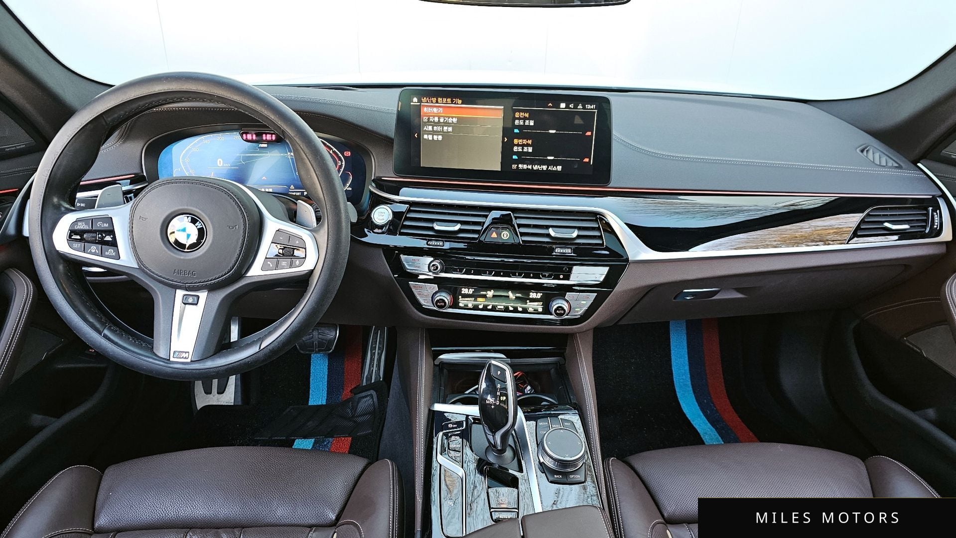 BMW 5 Series (G30) 2022 — миниатюра 7