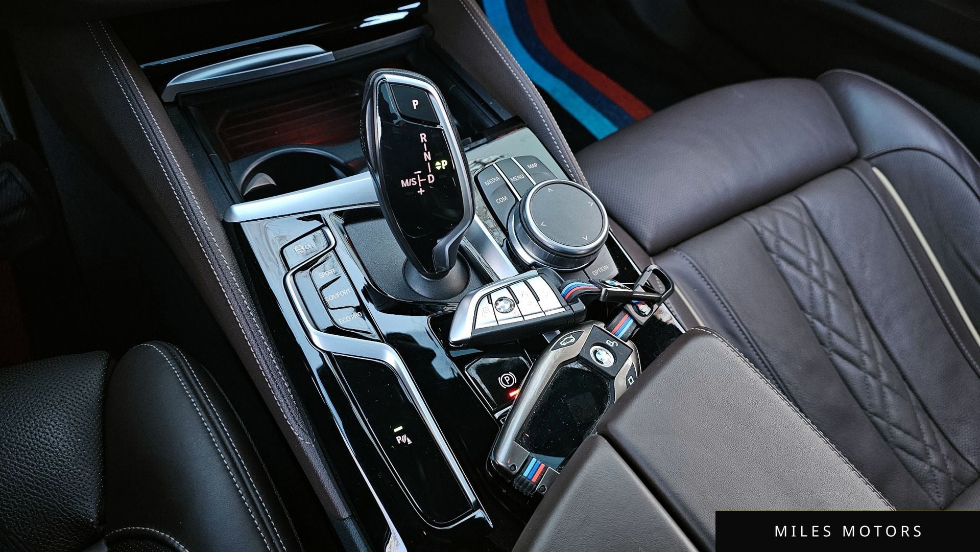 BMW 5 Series (G30) 2022 — миниатюра 9