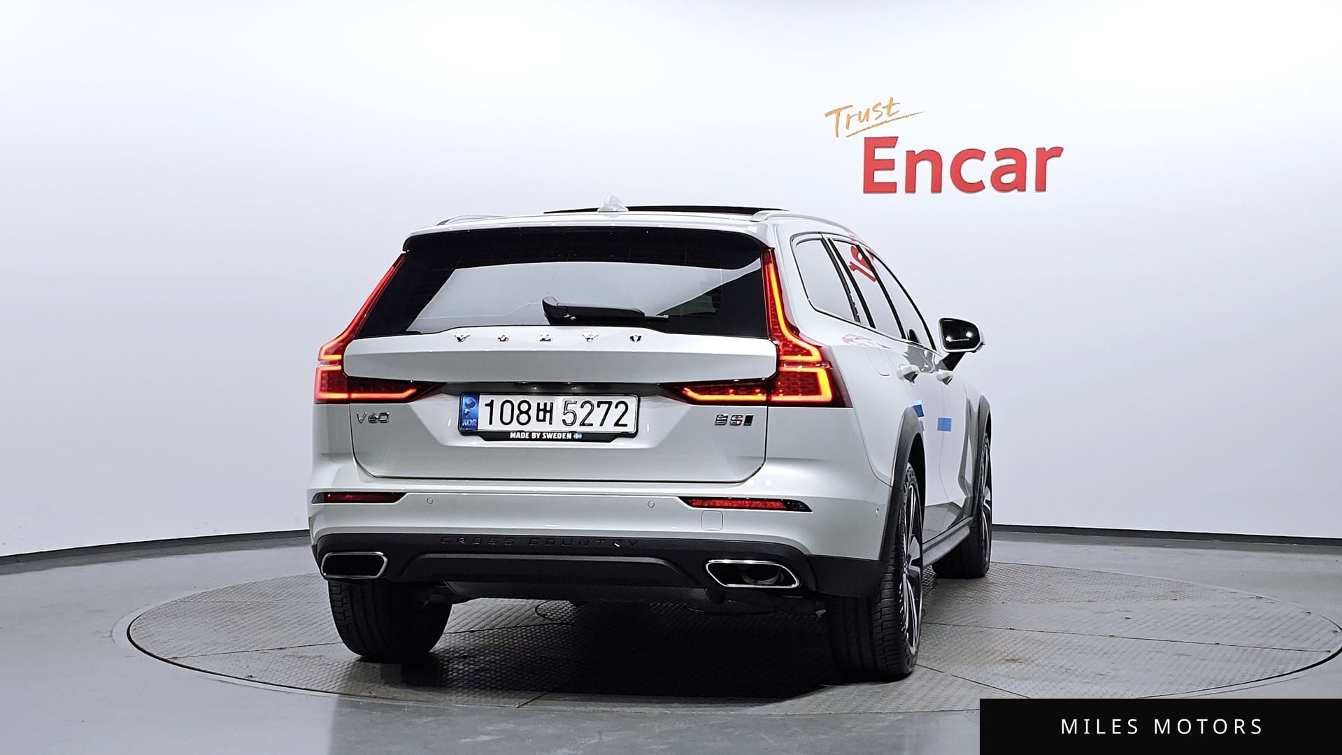 Volvo V60 2021 — миниатюра 4