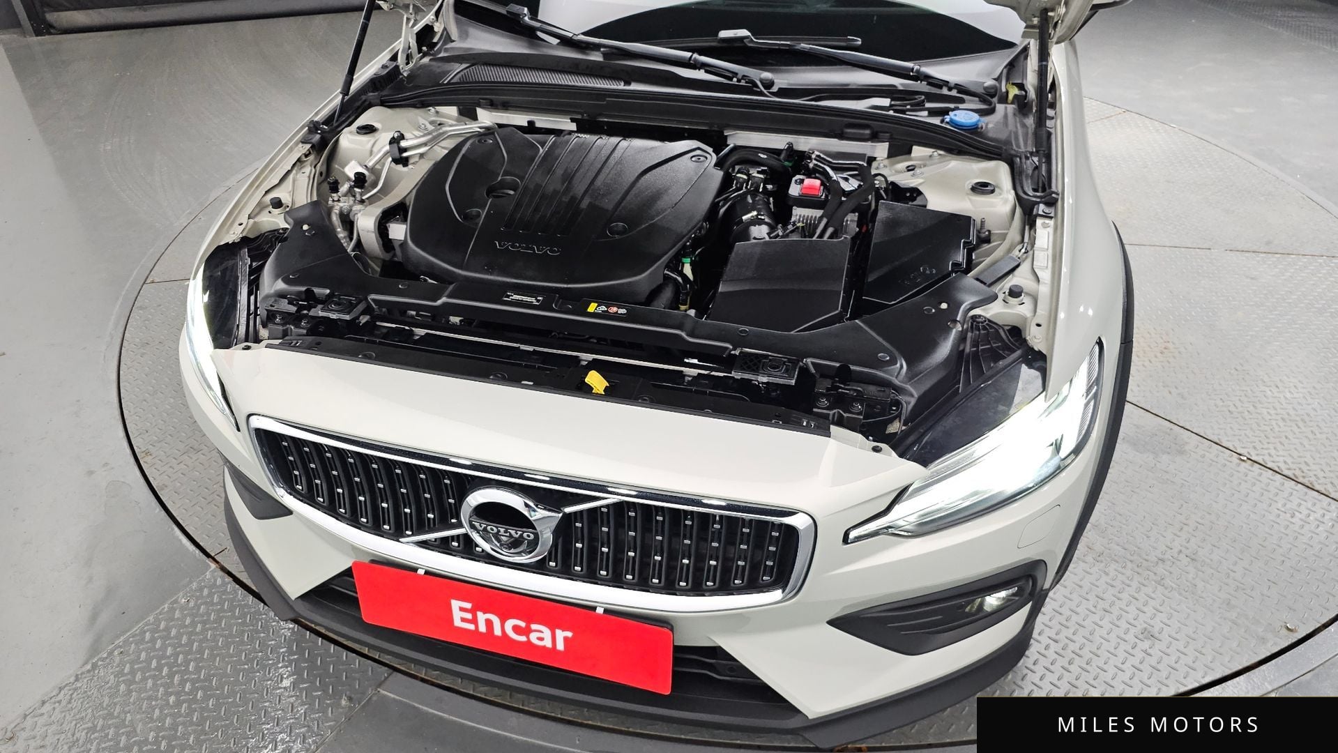 Volvo V60 2021 — миниатюра 6