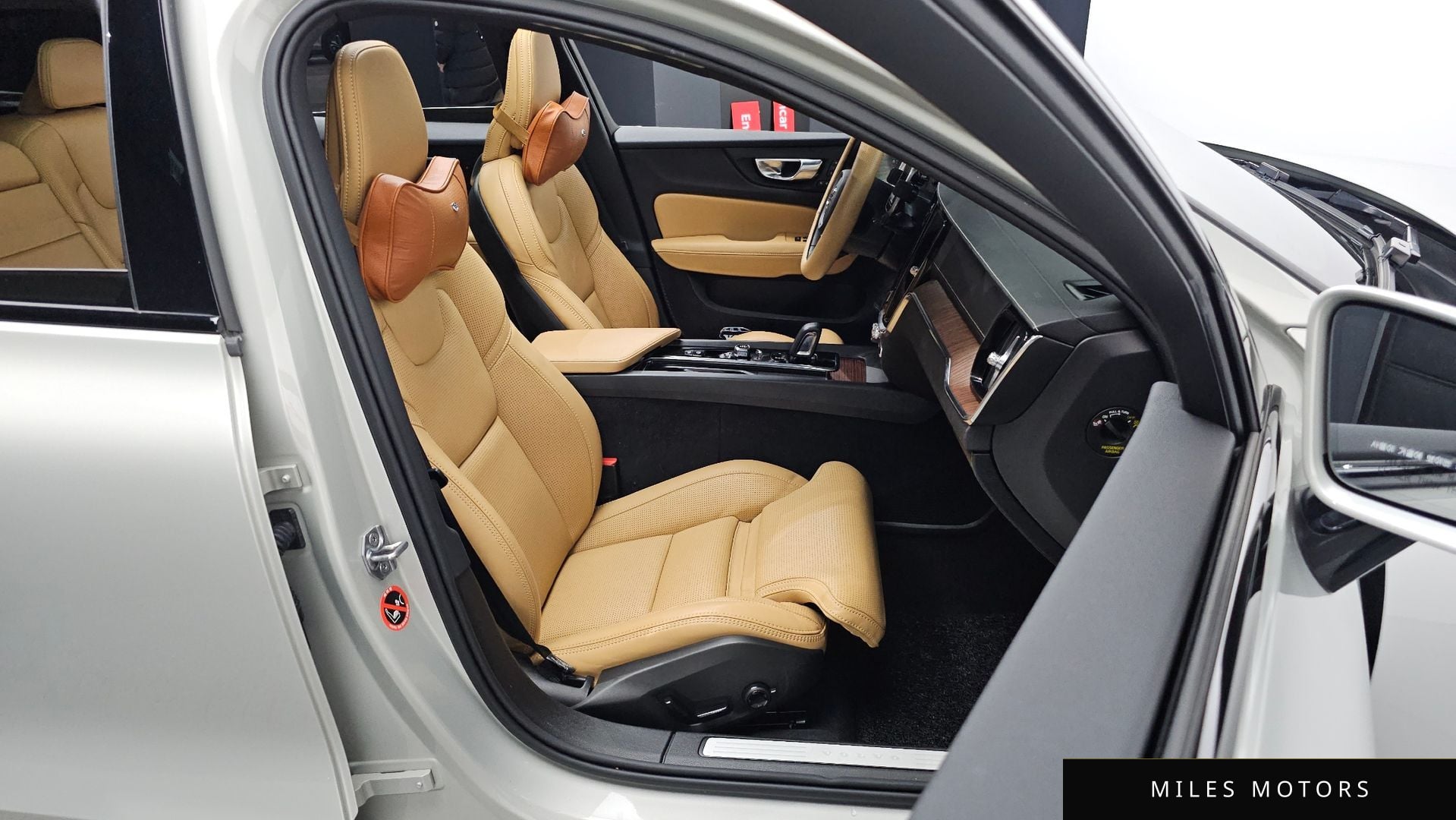 Volvo V60 2021 — миниатюра 12
