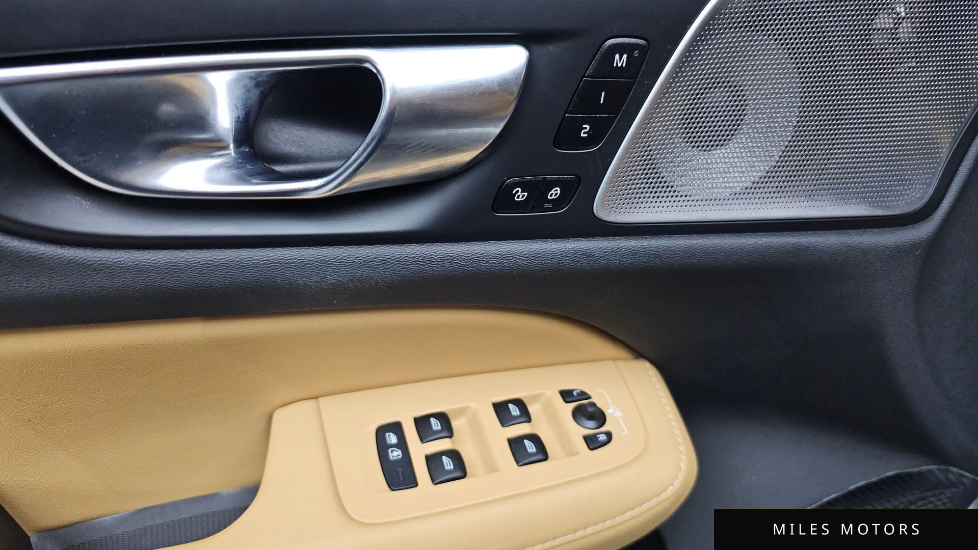 Volvo V60 2021 — миниатюра 13