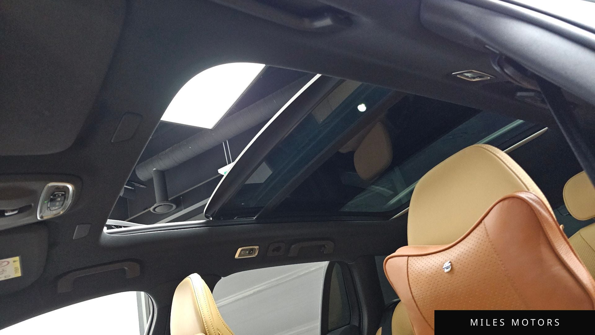 Volvo V60 2021 — миниатюра 18