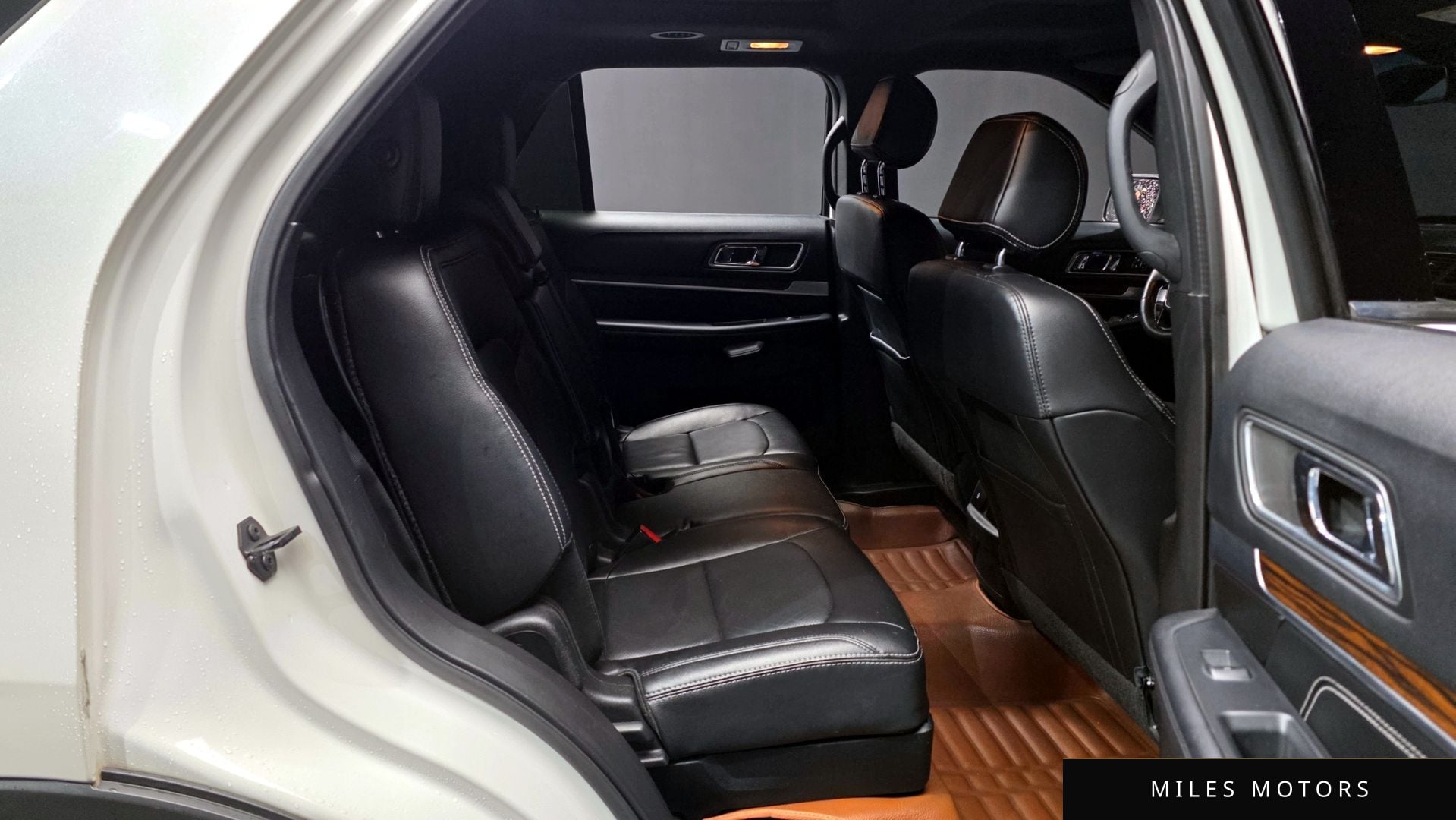 Ford Explorer 2016 — миниатюра 12