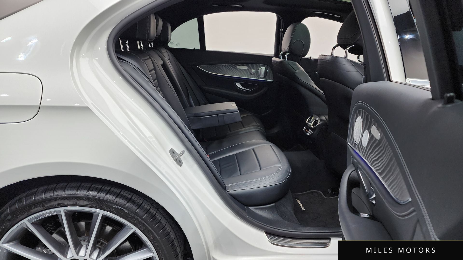 Mercedes-Benz E-Class W213 2021 — миниатюра 12