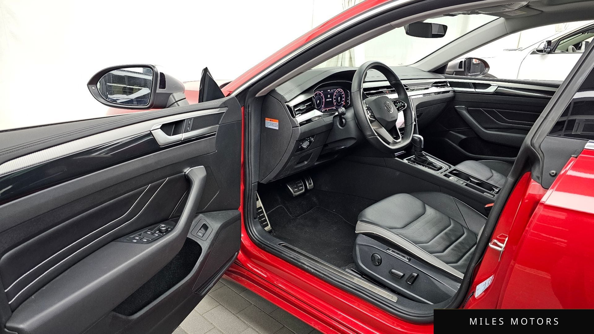 Volkswagen Arteon 2023 — миниатюра 10