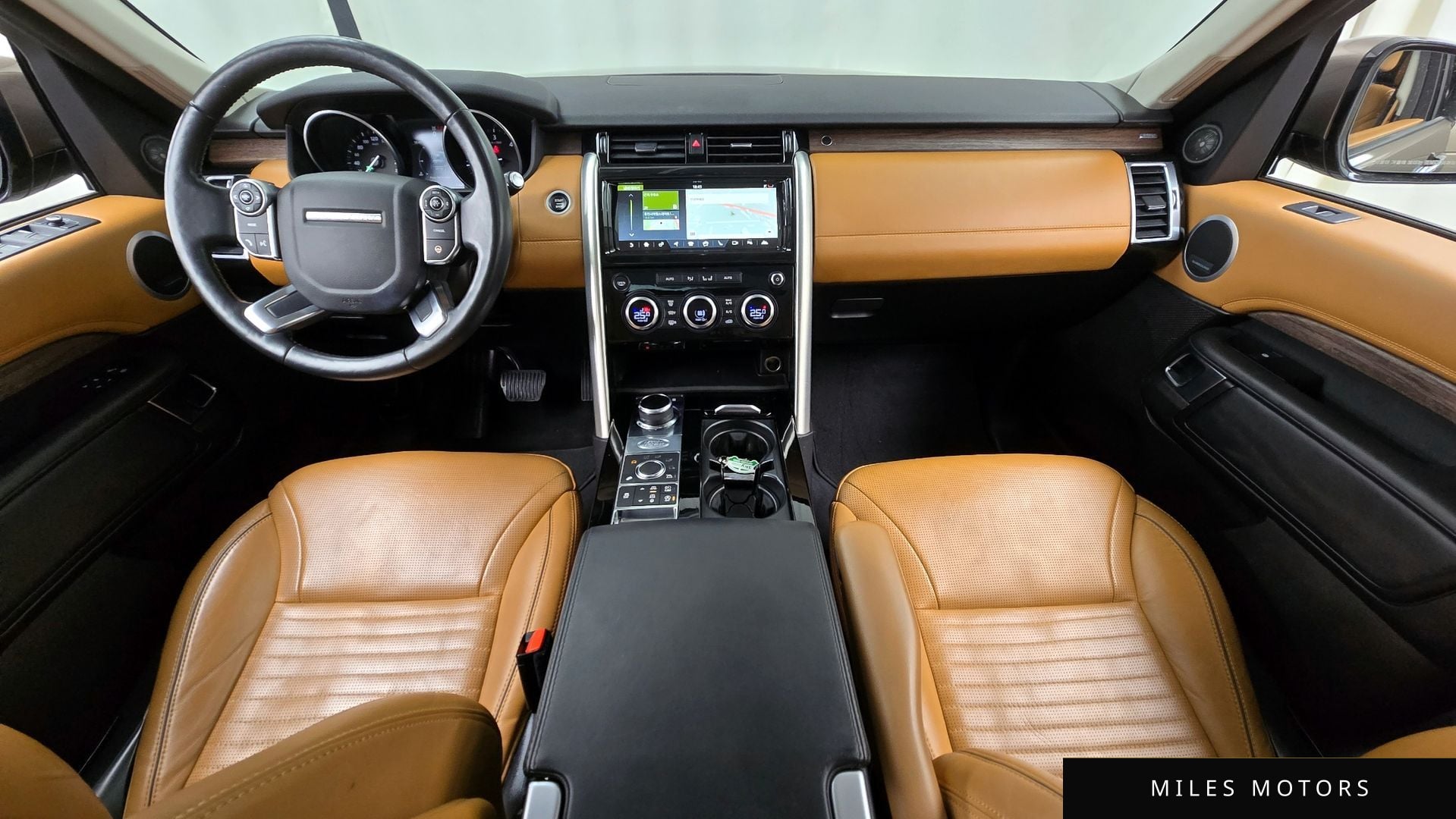 Land Rover Discovery 2017 — миниатюра 7