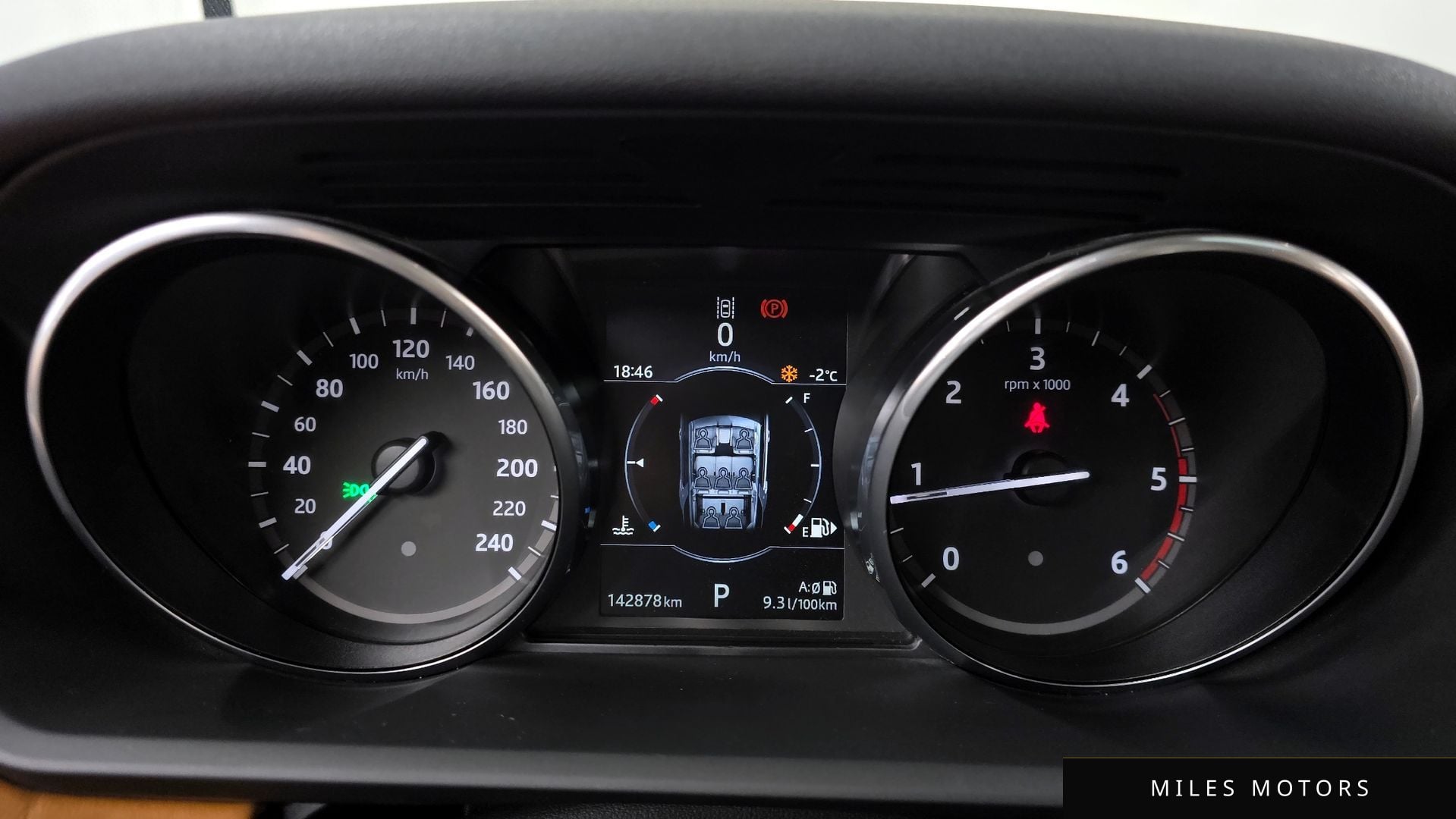 Land Rover Discovery 2017 — миниатюра 8