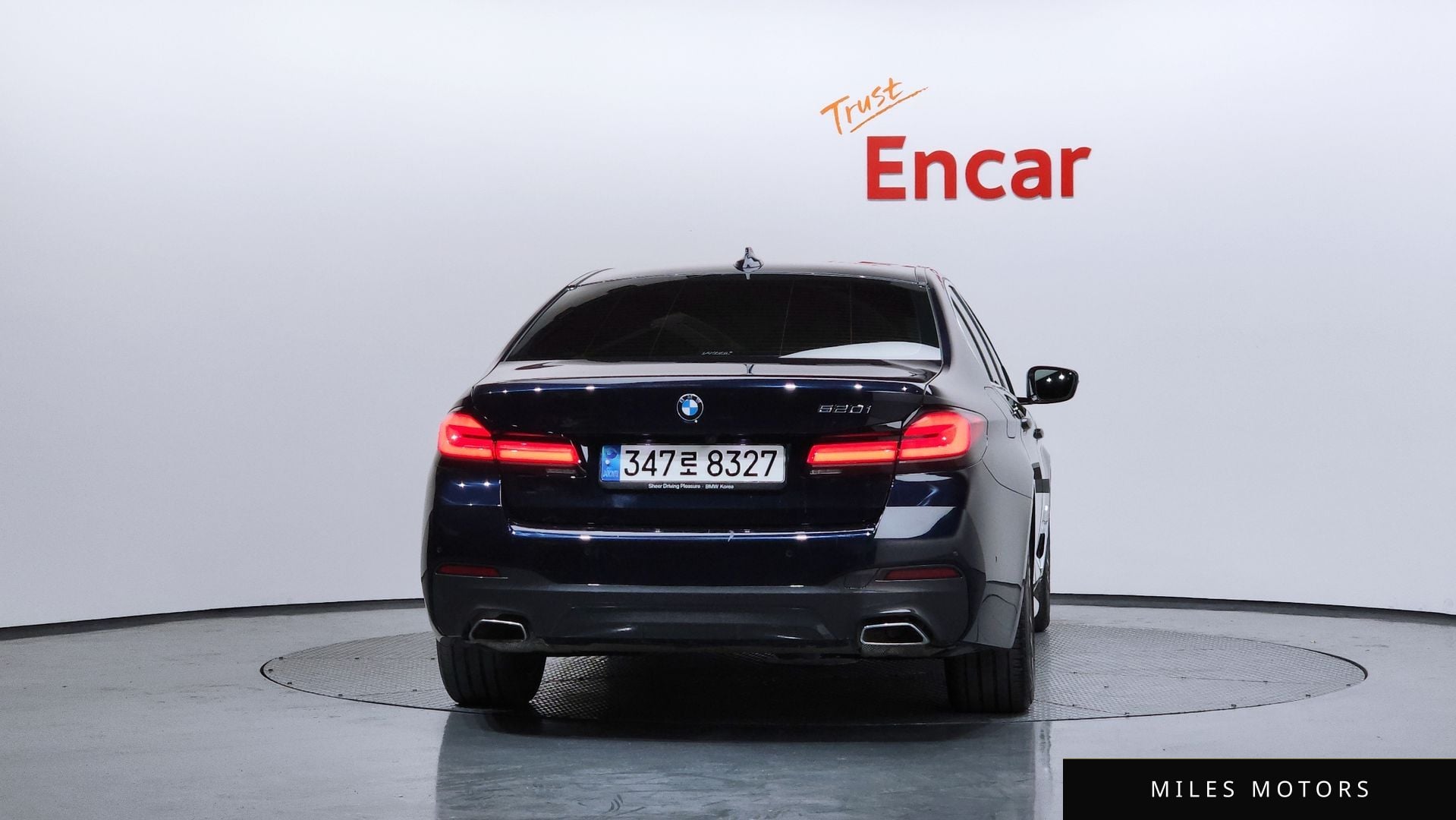 BMW 5 Series (G30) 2023 — миниатюра 4