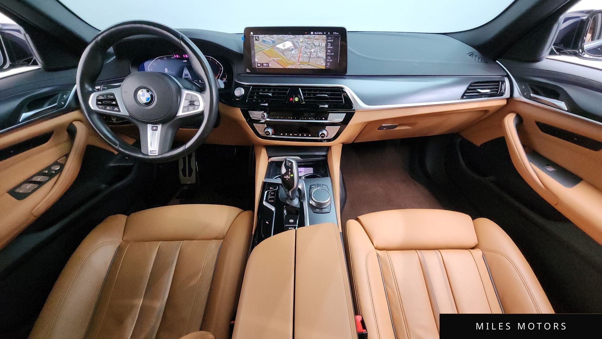 BMW 5 Series (G30) 2023 — миниатюра 7