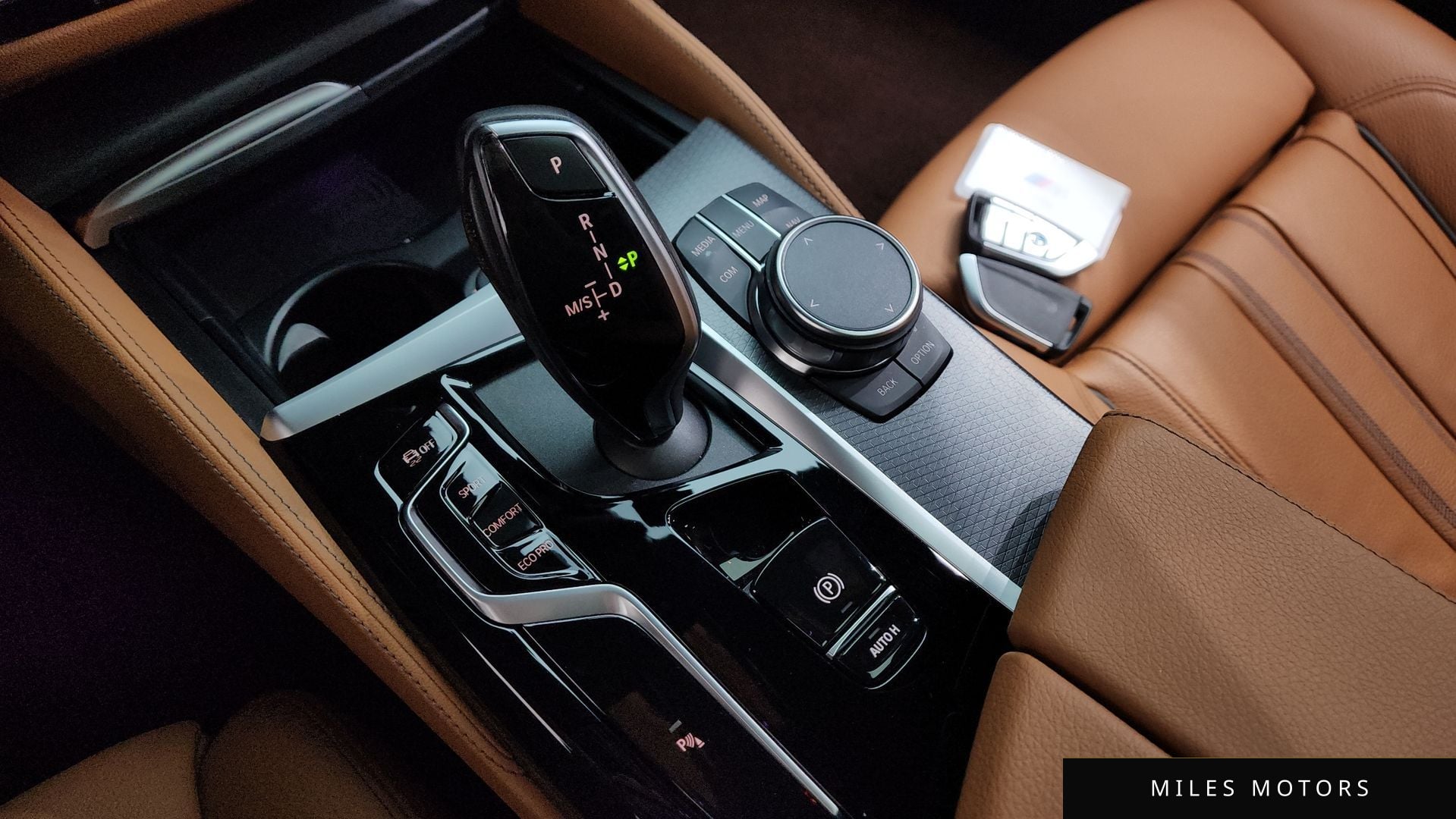 BMW 5 Series (G30) 2023 — миниатюра 9