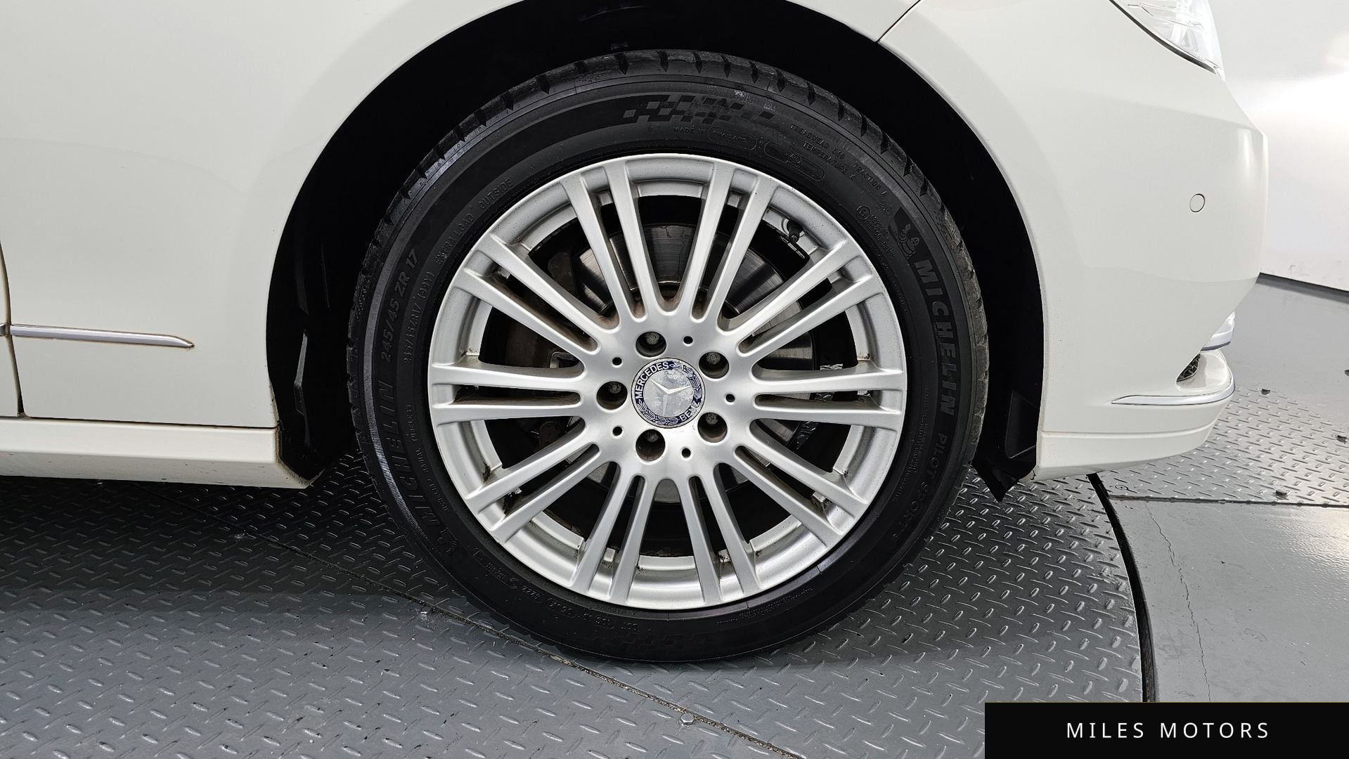 Mercedes-Benz E-Class W212 2011 — миниатюра 5