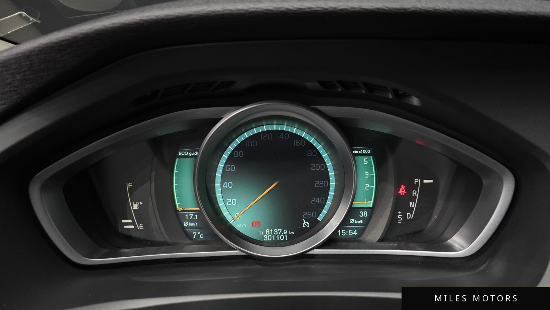 Volvo V40 2014 — миниатюра 8