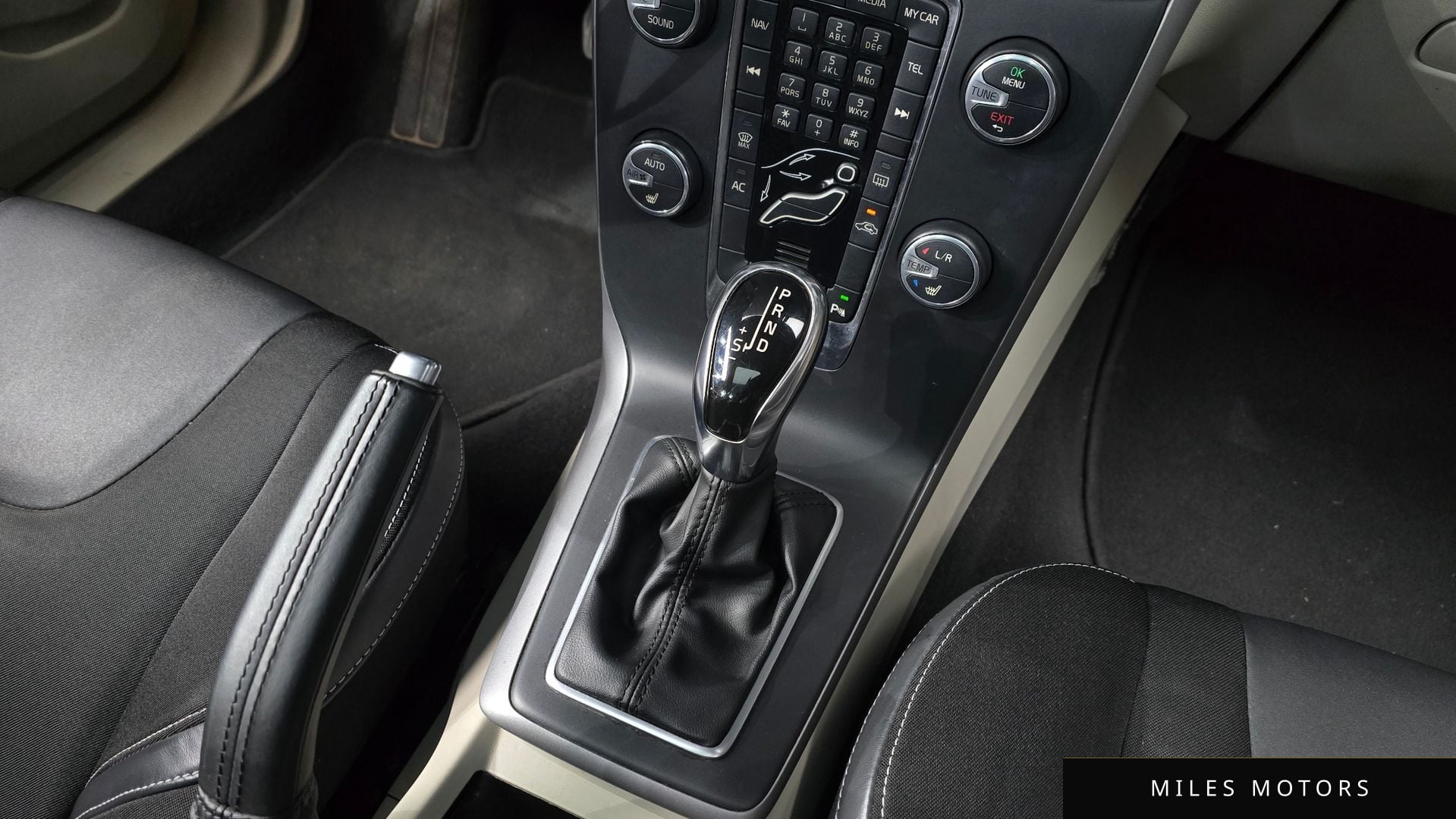 Volvo V40 2014 — миниатюра 9