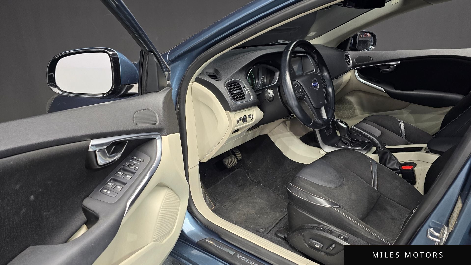 Volvo V40 2014 — миниатюра 11