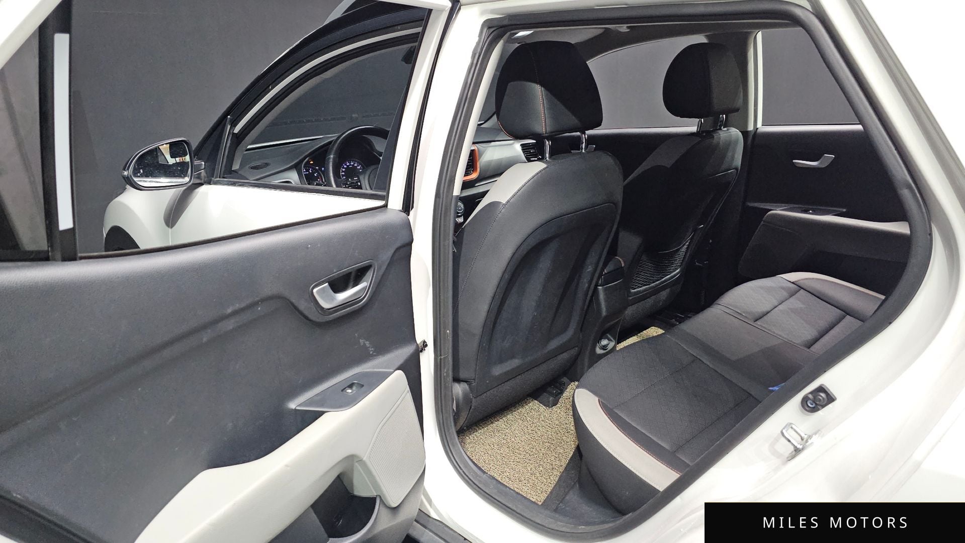 Kia Stonic 2019 — миниатюра 12