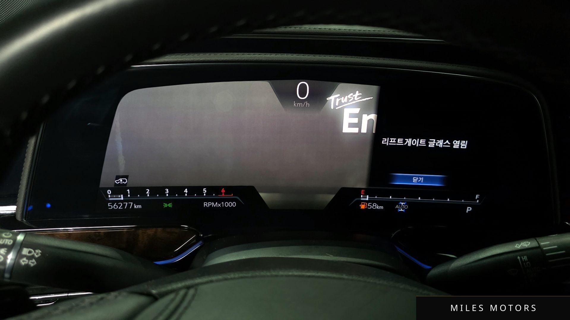 Cadillac 에스컬레이드 2022 — миниатюра 8