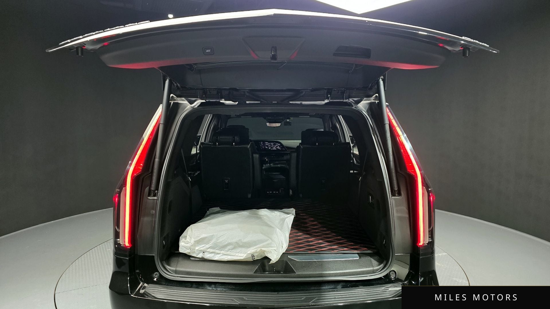 Cadillac 에스컬레이드 2022 — миниатюра 20