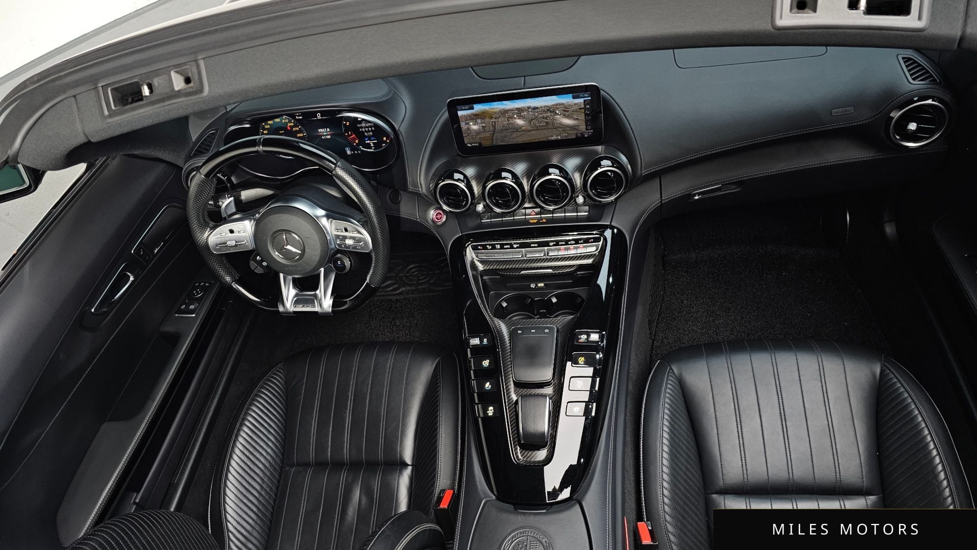 Mercedes-Benz AMG GT 2021 — миниатюра 6