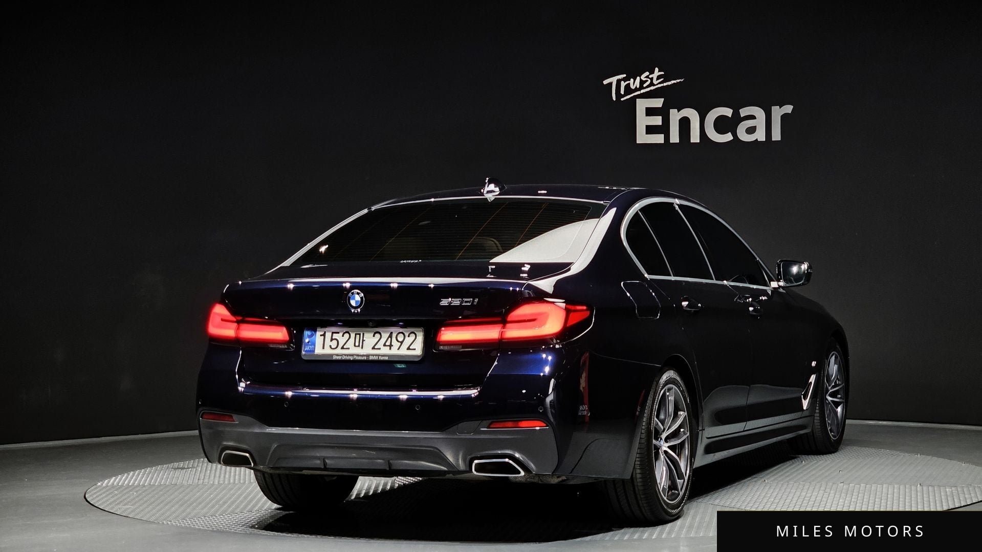 BMW 5 Series (G30) 2021 — миниатюра 2