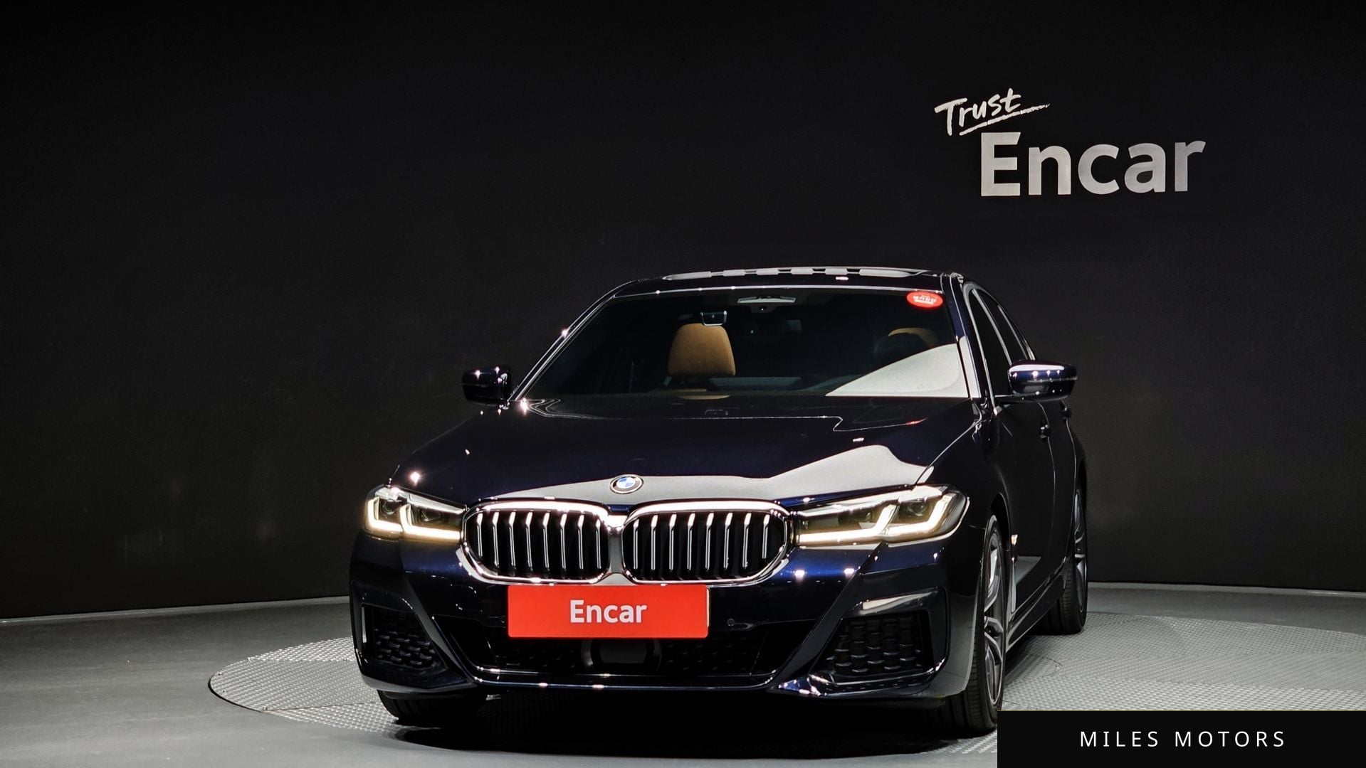 BMW 5 Series (G30) 2021 — миниатюра 3