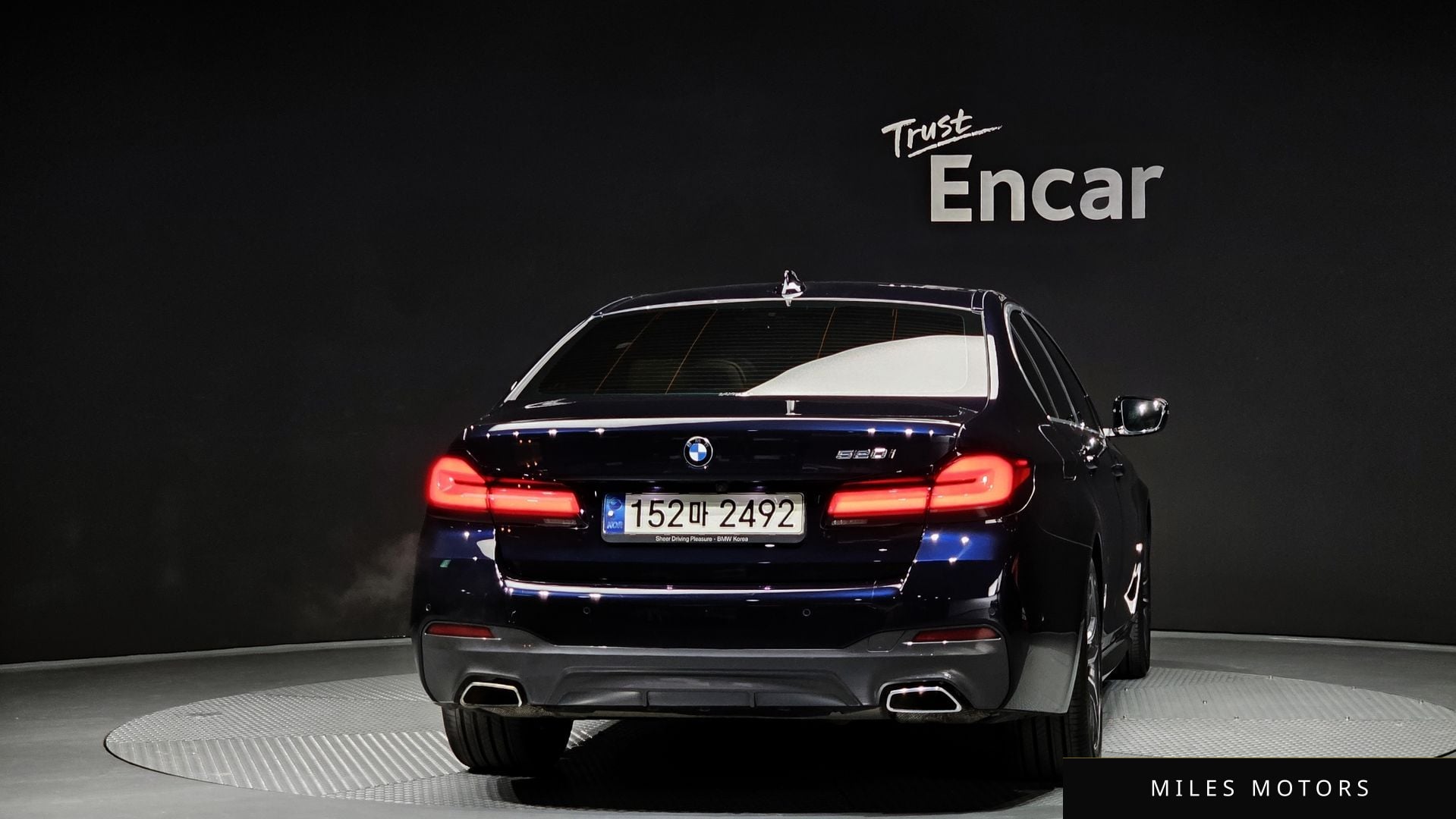 BMW 5 Series (G30) 2021 — миниатюра 4