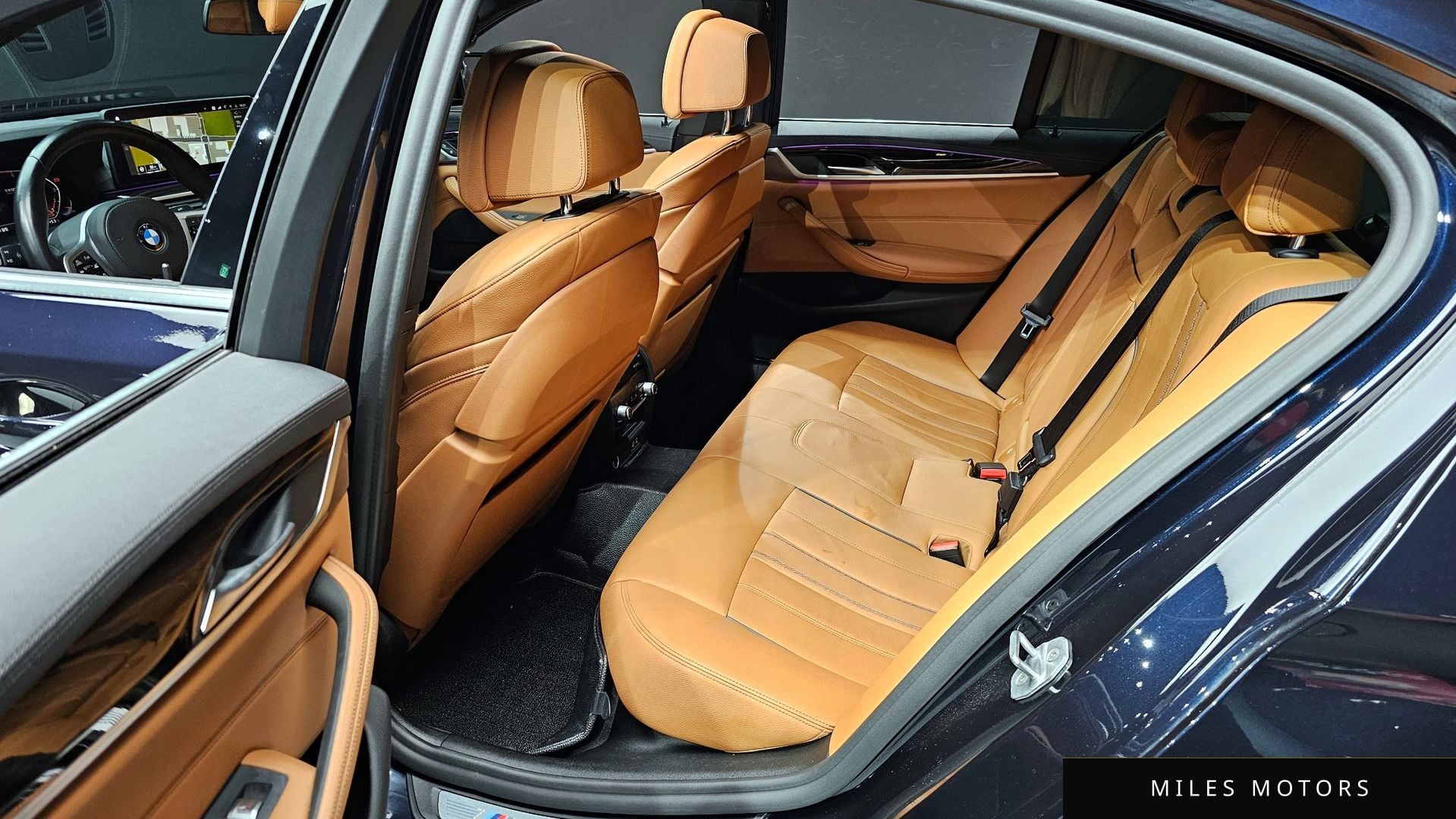 BMW 5 Series (G30) 2021 — миниатюра 12