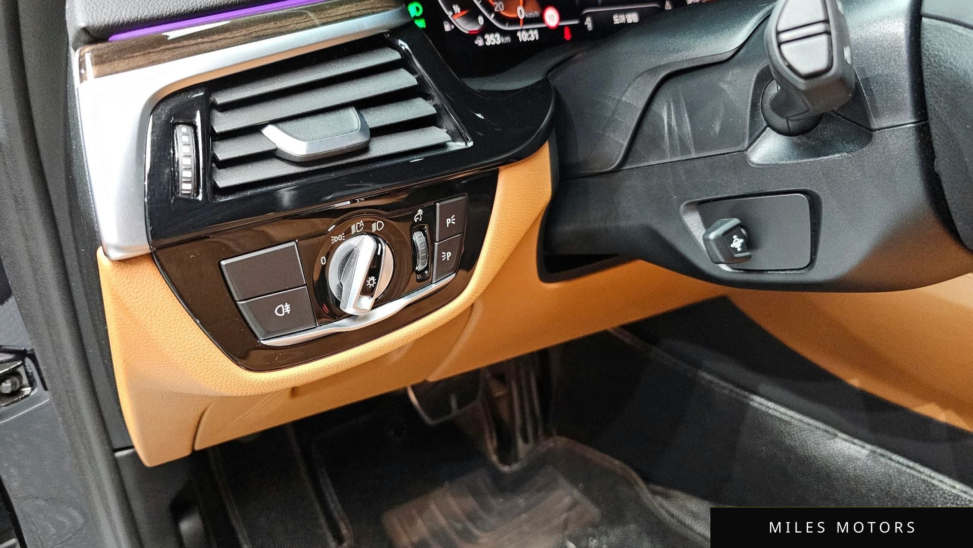 BMW 5 Series (G30) 2021 — миниатюра 16