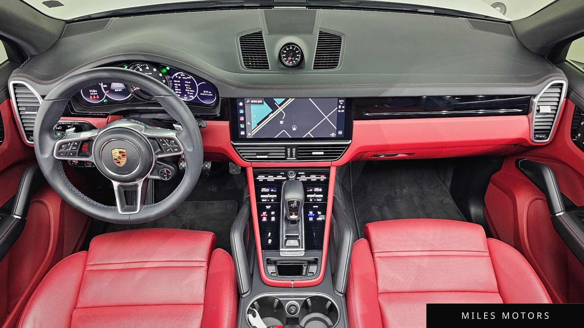 Porsche Cayenne 2023 — миниатюра 7