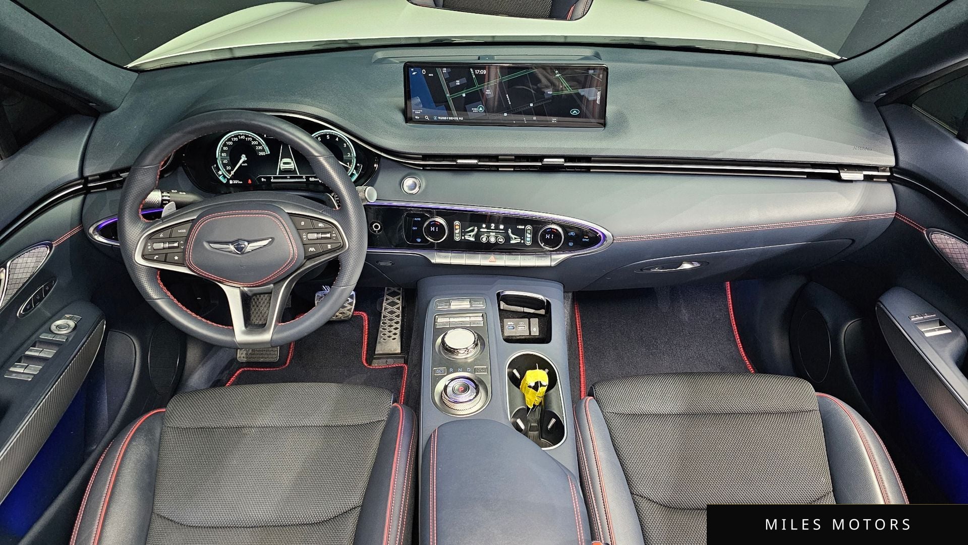 Genesis GV70 2023 — миниатюра 7