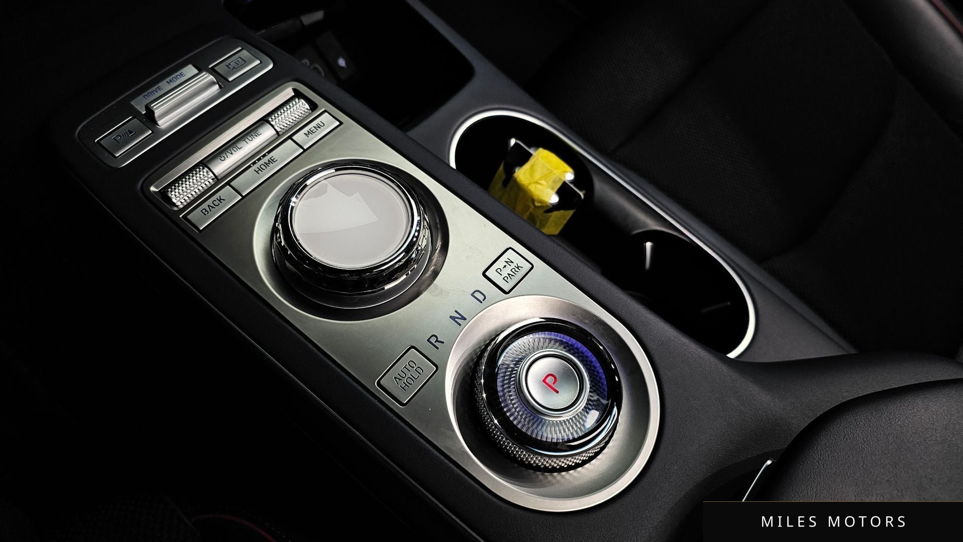 Genesis GV70 2023 — миниатюра 9