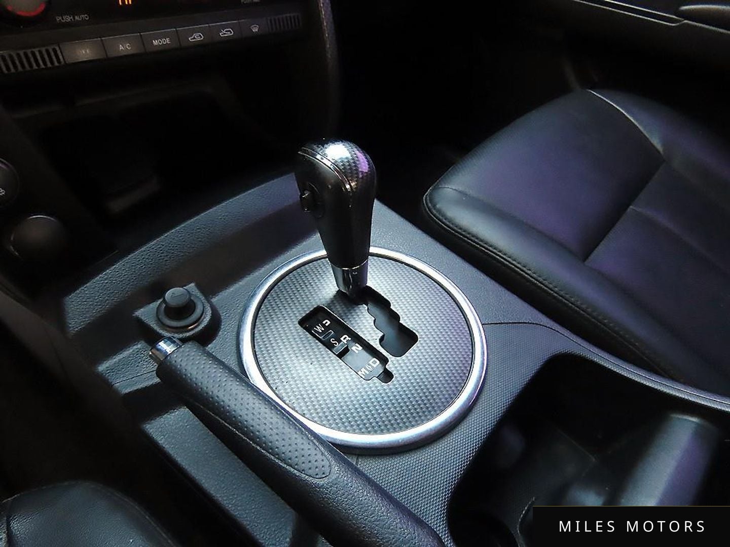KG Mobility KORANDO 2015 — миниатюра 10