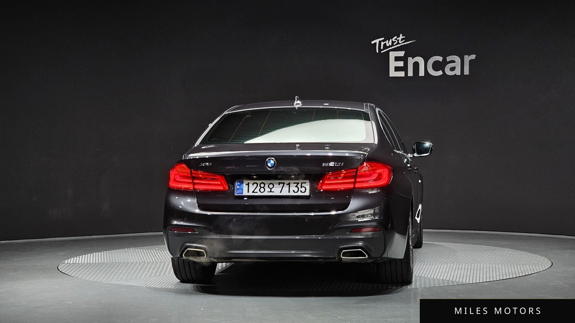 BMW 5 Series (G30) 2020 — миниатюра 4