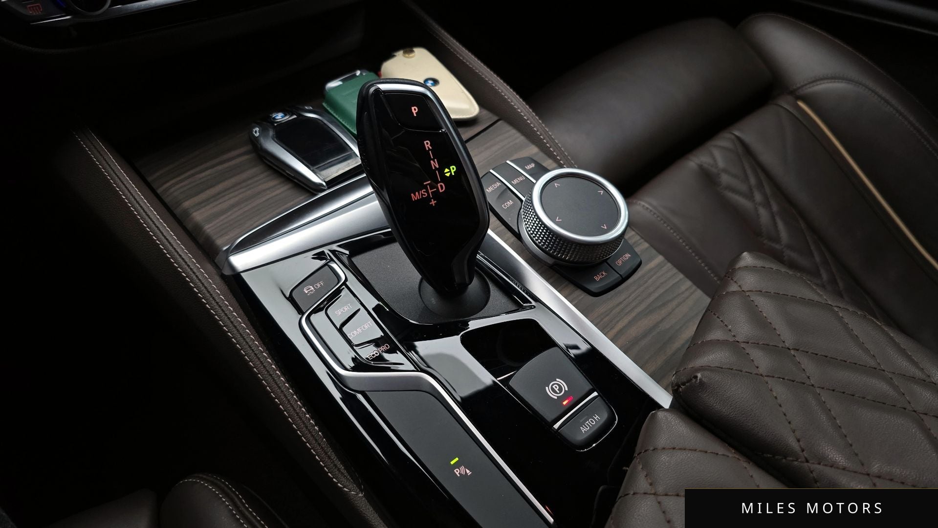 BMW 5 Series (G30) 2020 — миниатюра 9
