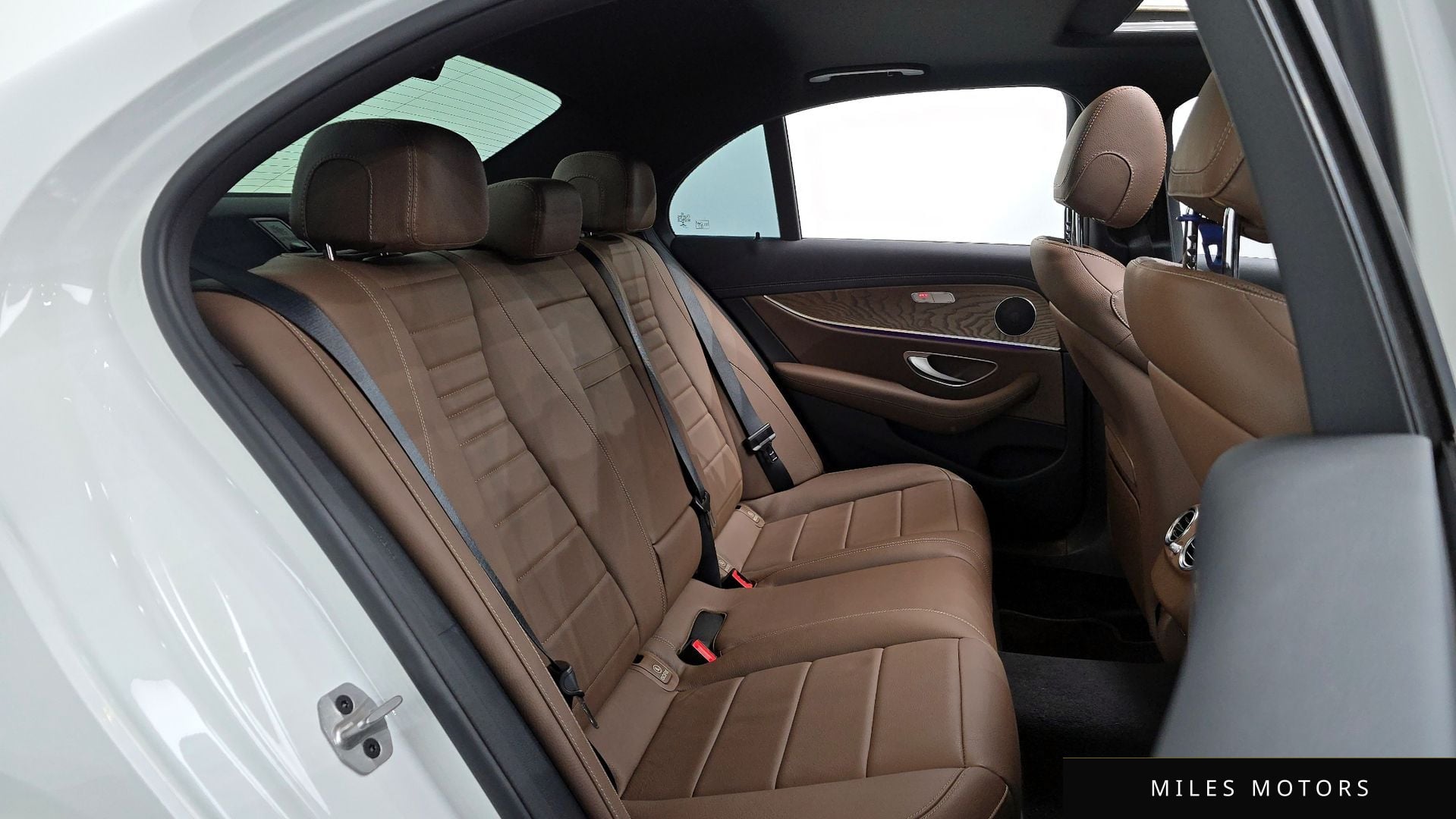 Mercedes-Benz E-Class W213 2021 — миниатюра 12