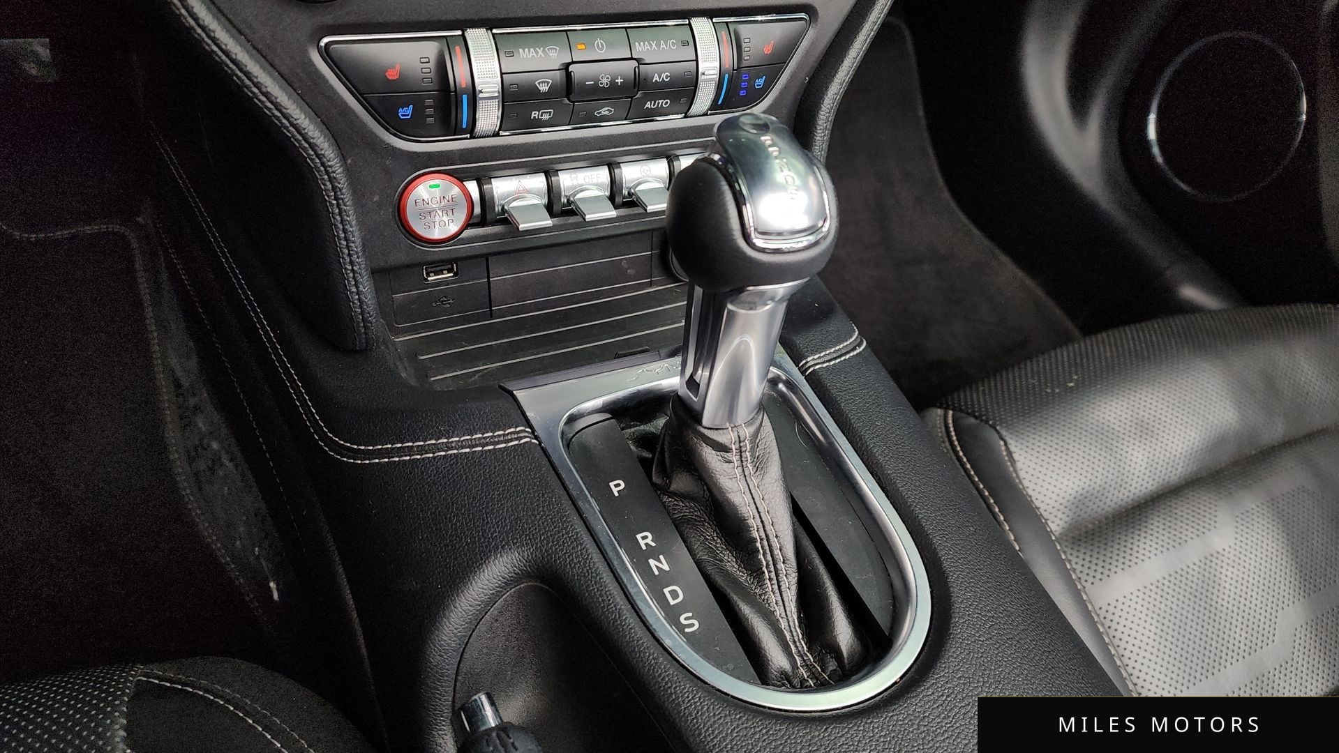 Ford Mustang 2022 — миниатюра 9